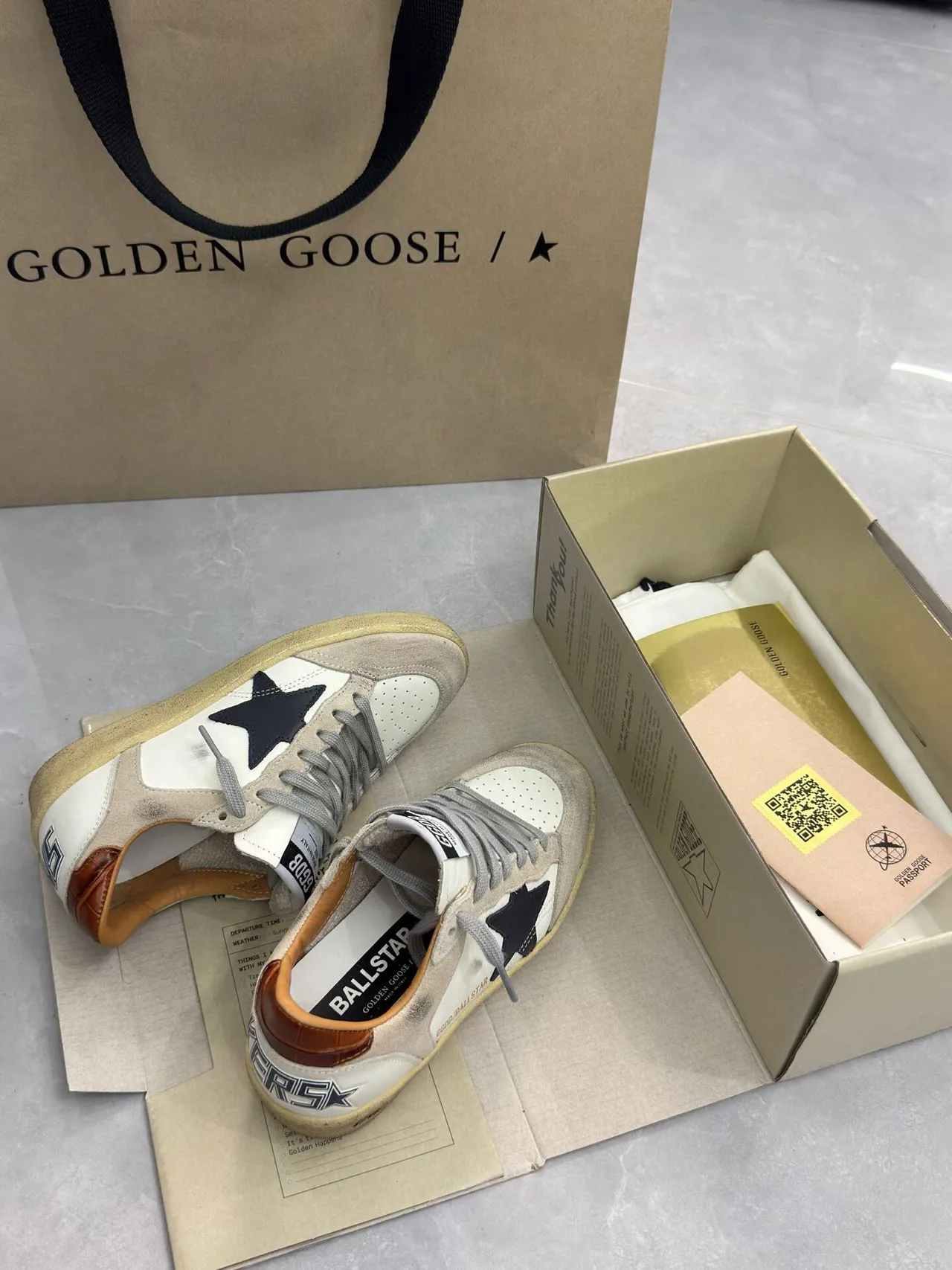 Golden Goose Ball Star Off-White Navy Star Lifestyle Sneakers