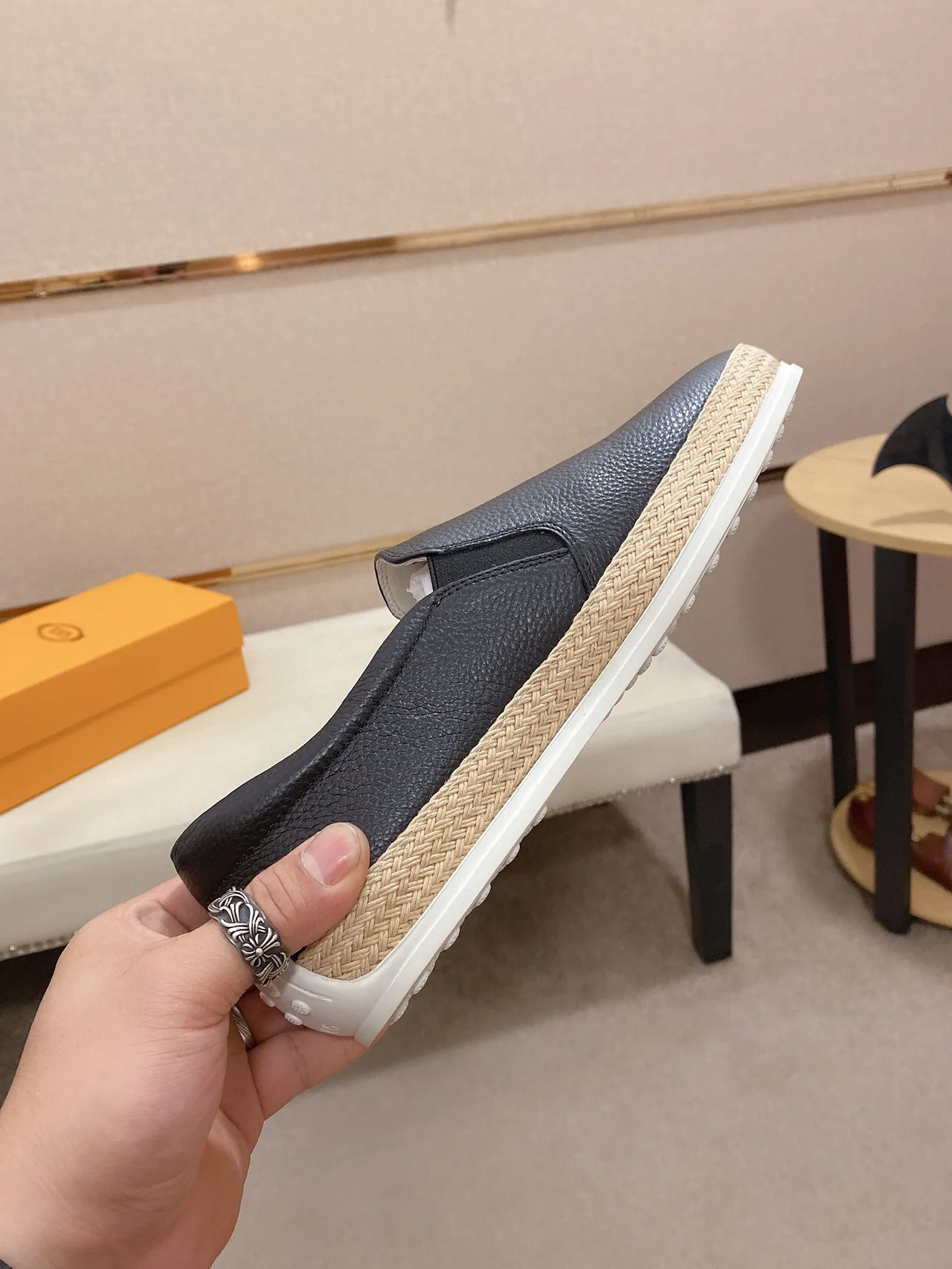 Black Beige Pebbled Leather Upper Woven Jute Midsole Band Boat Shoes