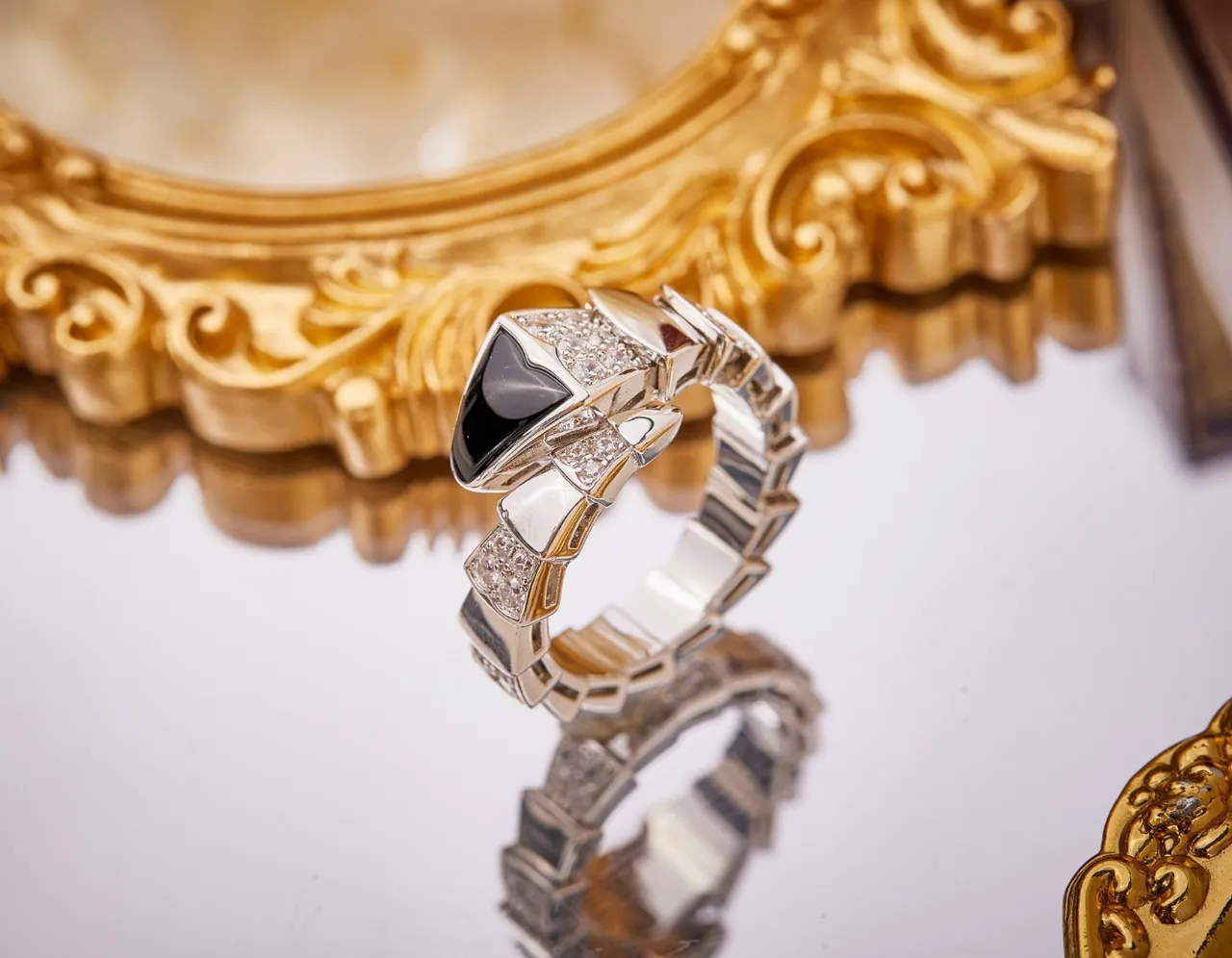 Bvlgari Serpenti Viper Articulated Onyx and Diamond Ring
