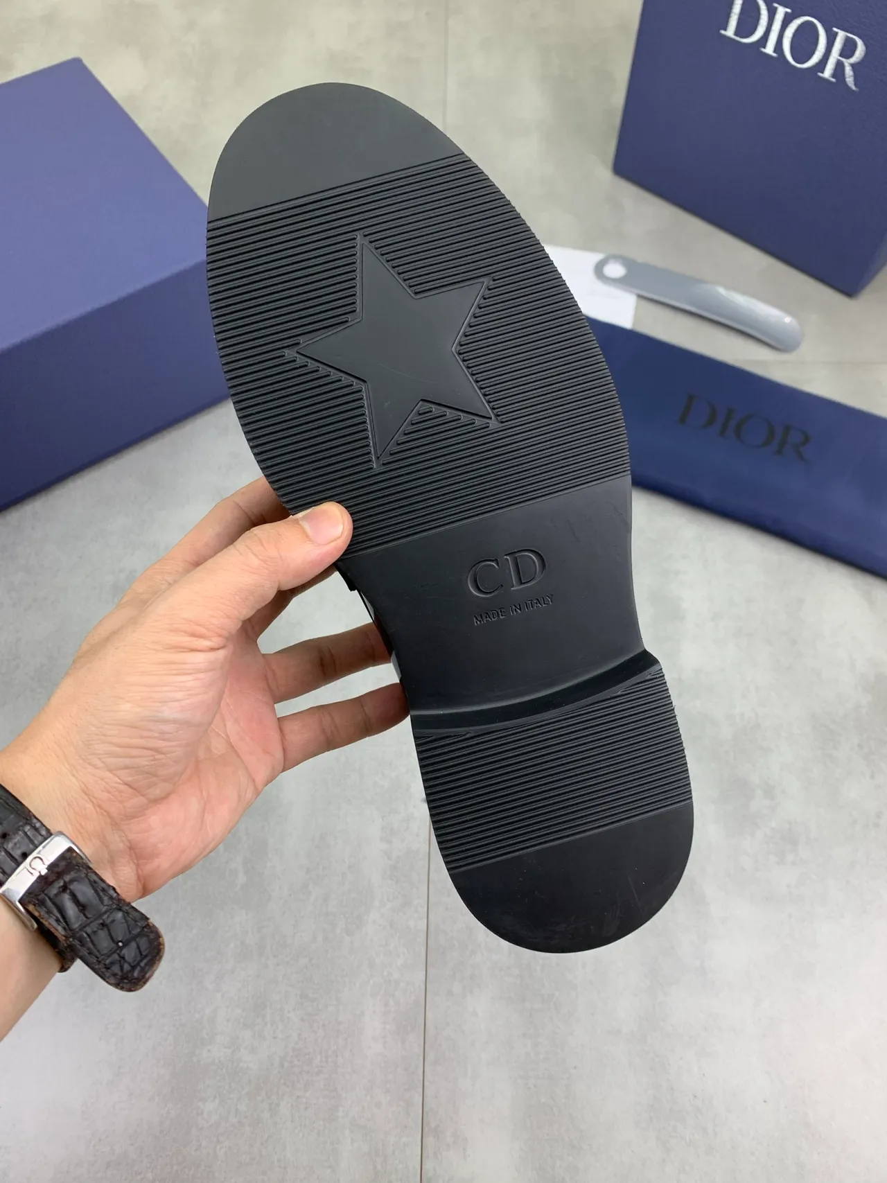Dior Black Silver Patent Leather D-Shaped Buckle Loafer