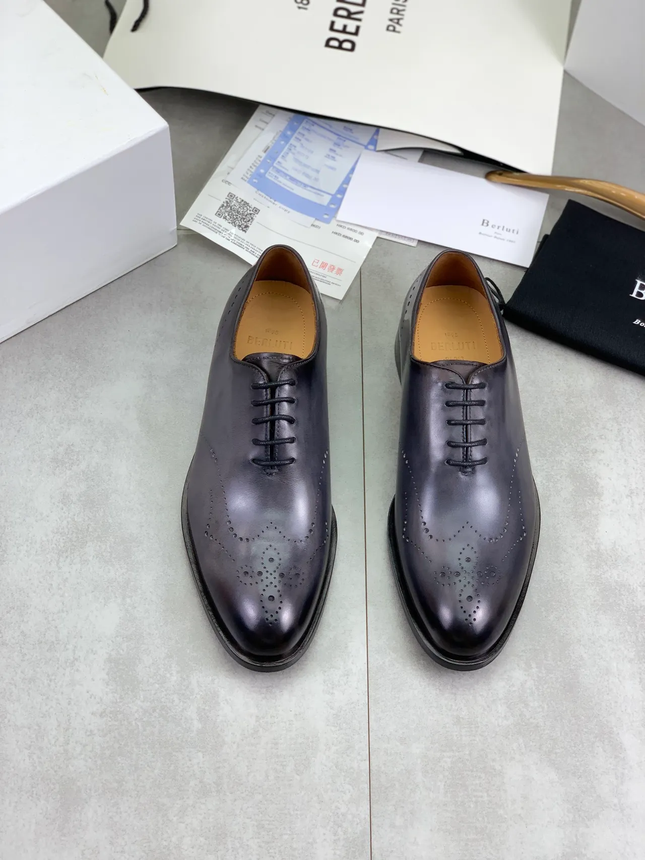 BERLUTI Burgundy Brown Polished Leather Full Brogue