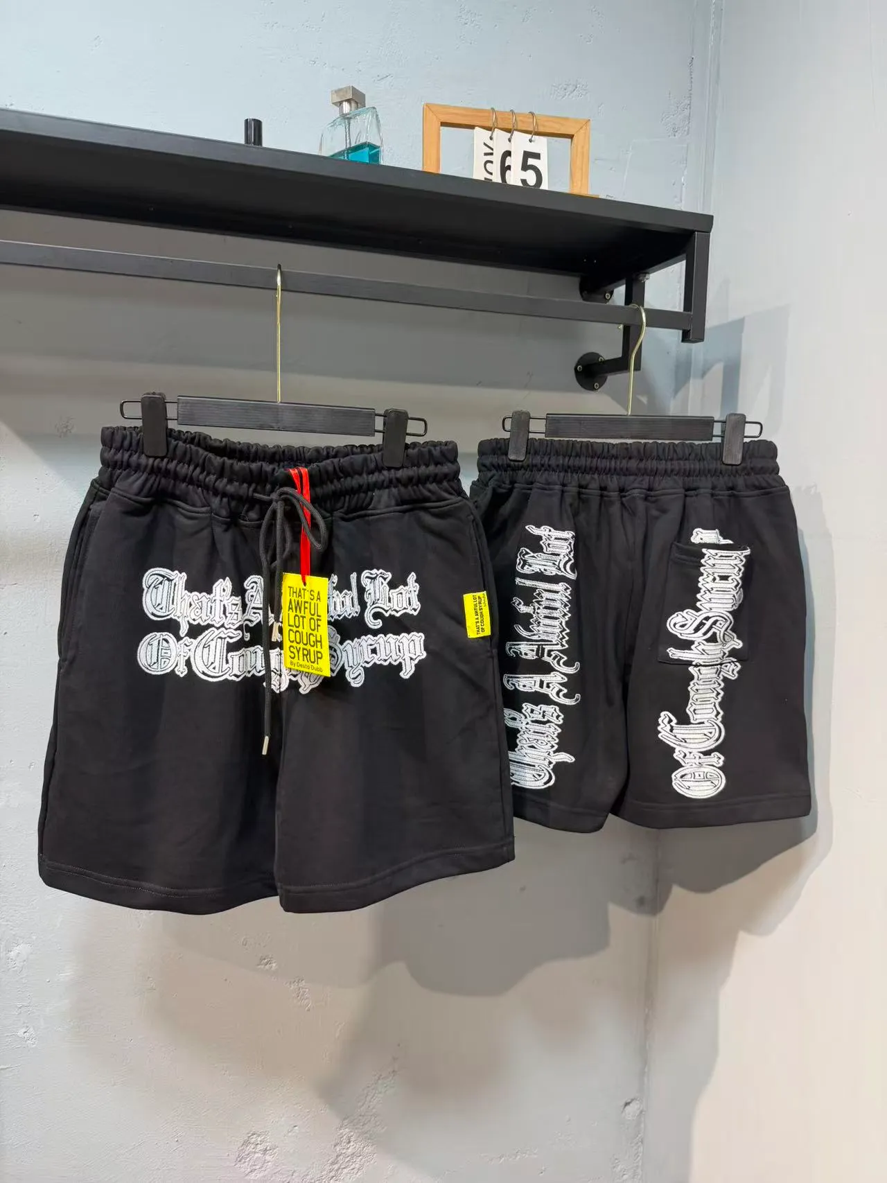Black Gothic Typography Print Elastic Waist Shorts