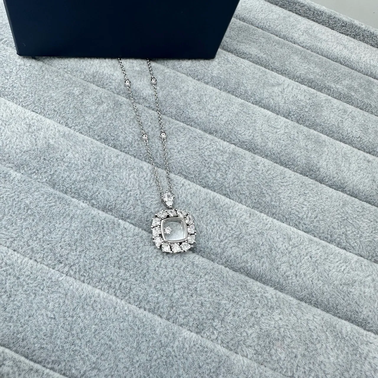 Chopard Silver Gold Square Cushion-Cut Central Stone Diamond Halo Setting Necklace
