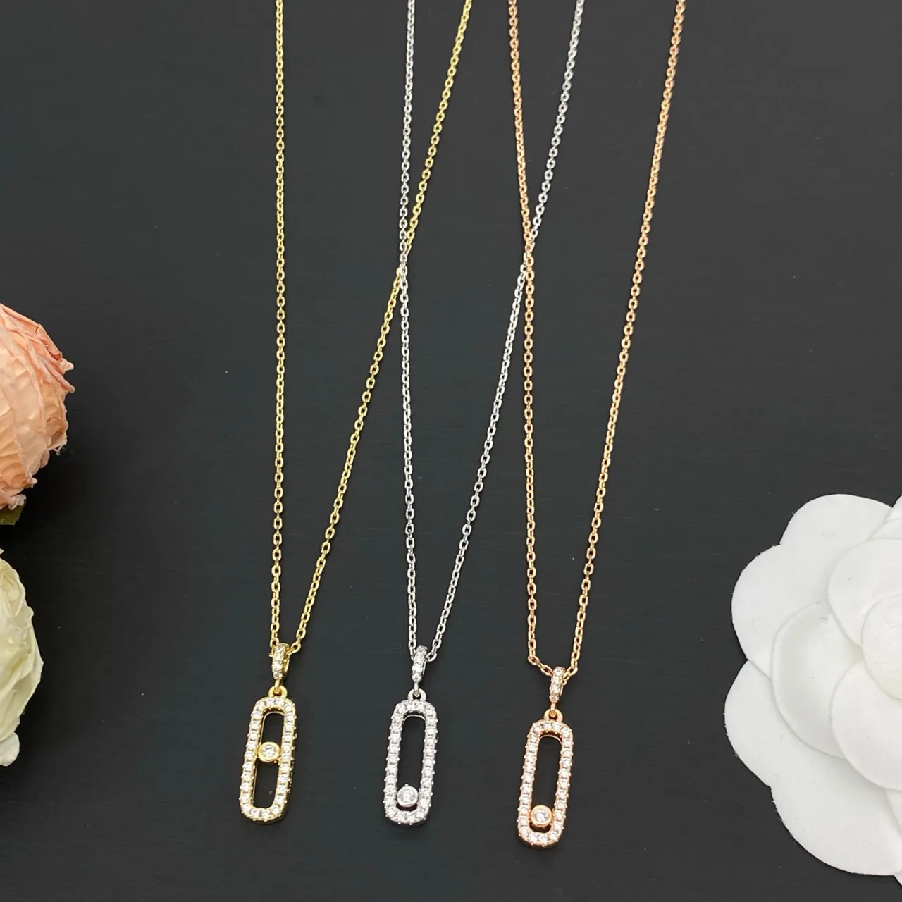 Gold Silver Chain Circular Halo Pendant Necklace