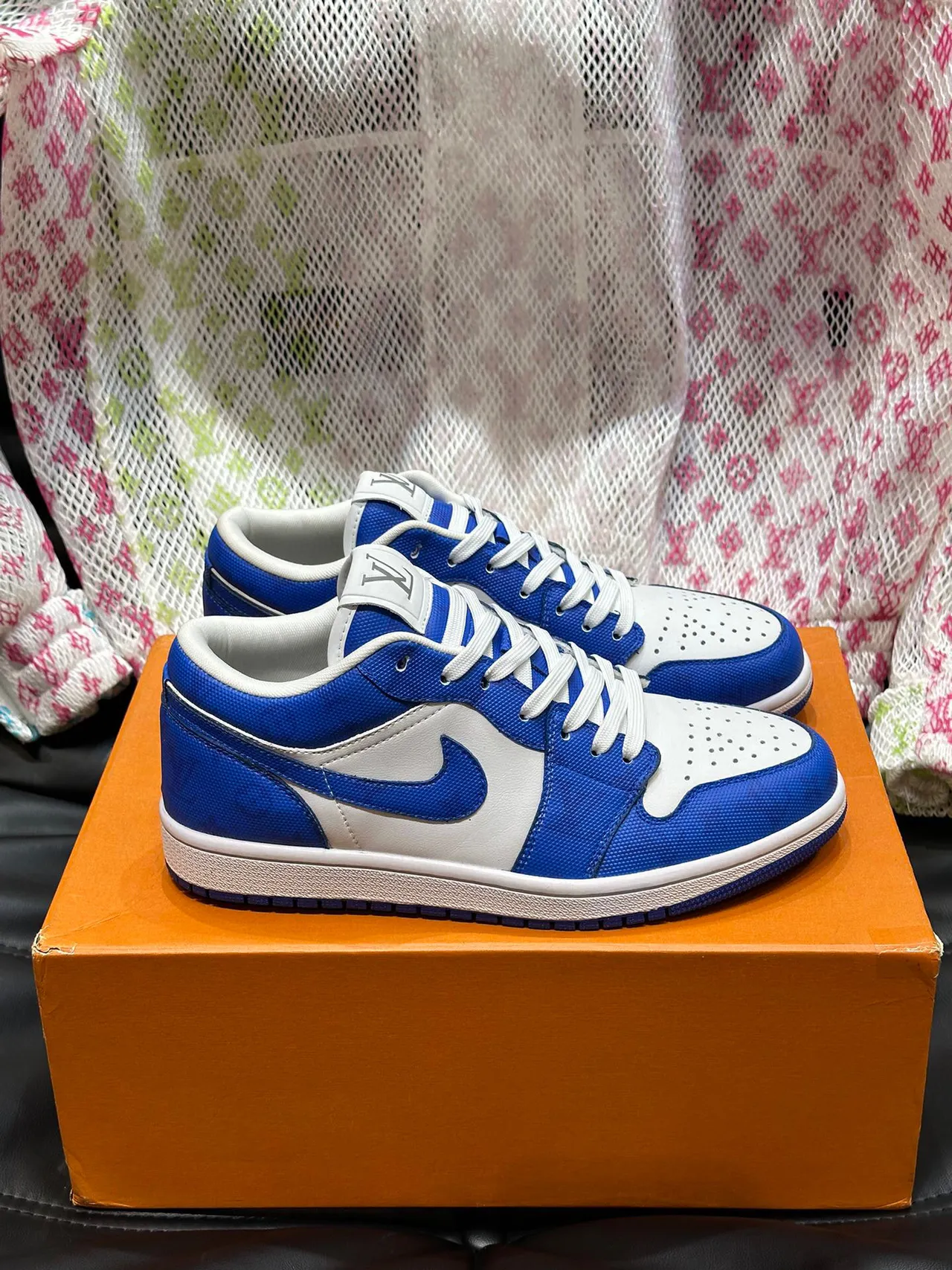 Nike Blue White Low-Top Canvas And Leather Upper Lifestyle Sneakers