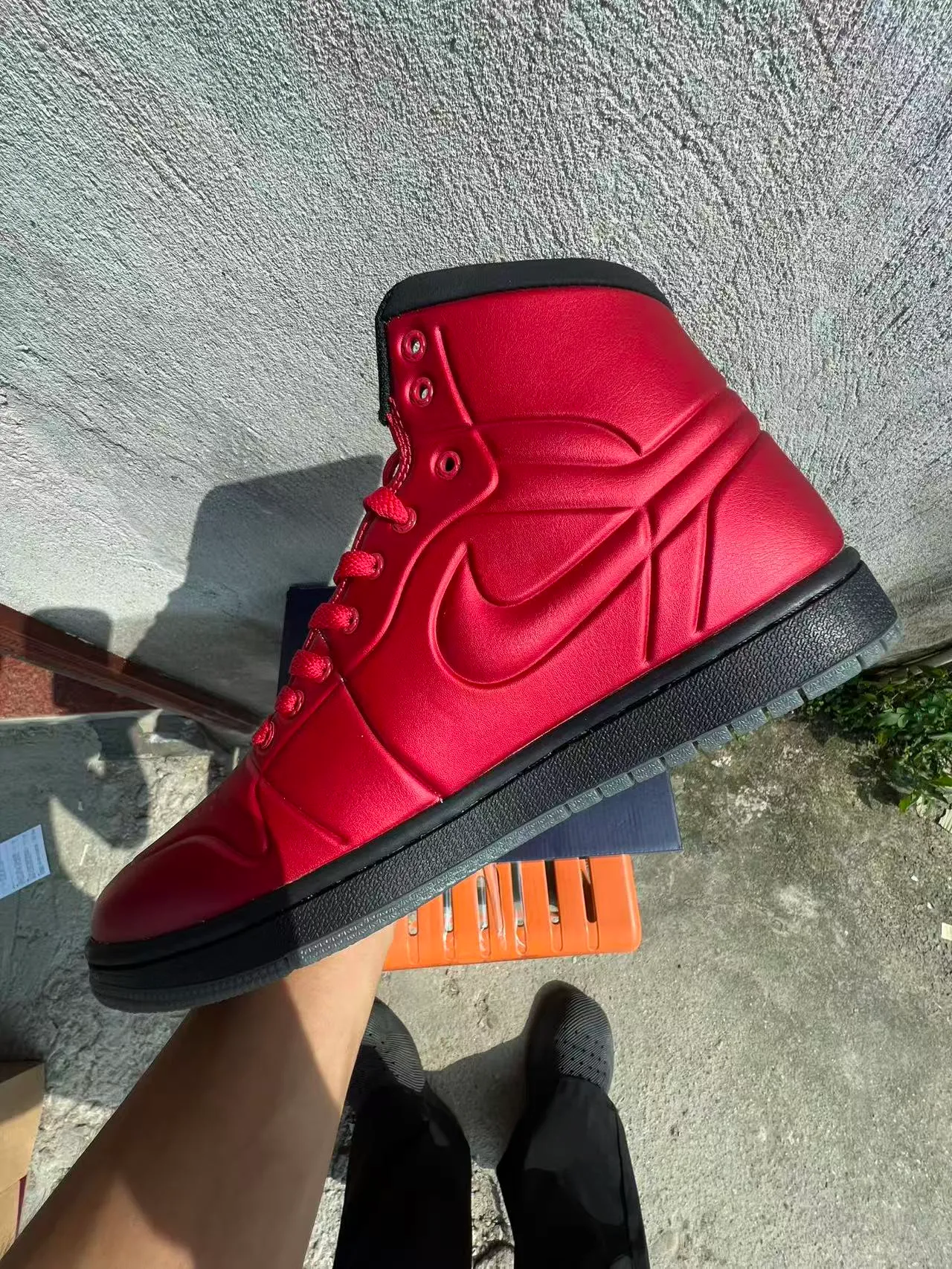 Air Jordan 1 High Red and Black Basketball Shoes