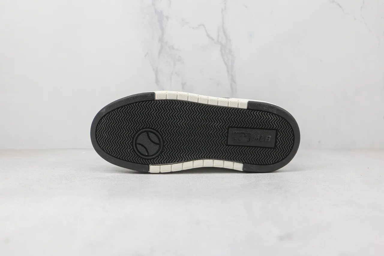 New Era NY Yankees Logo Platform Lifestyle Sneakers