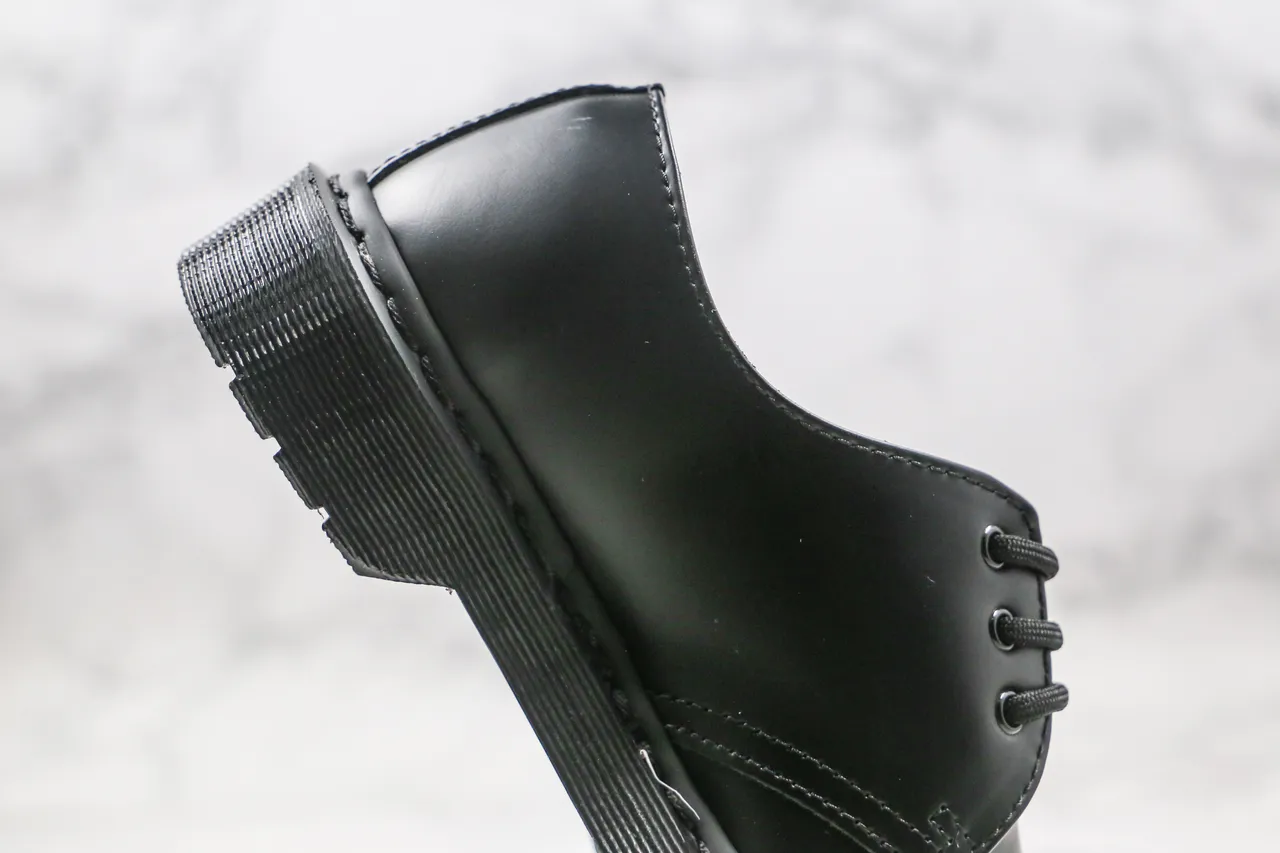 Dr. Martens 1461 Black Smooth Leather 3-Eyelet Closed Lacing Oxford Shoes