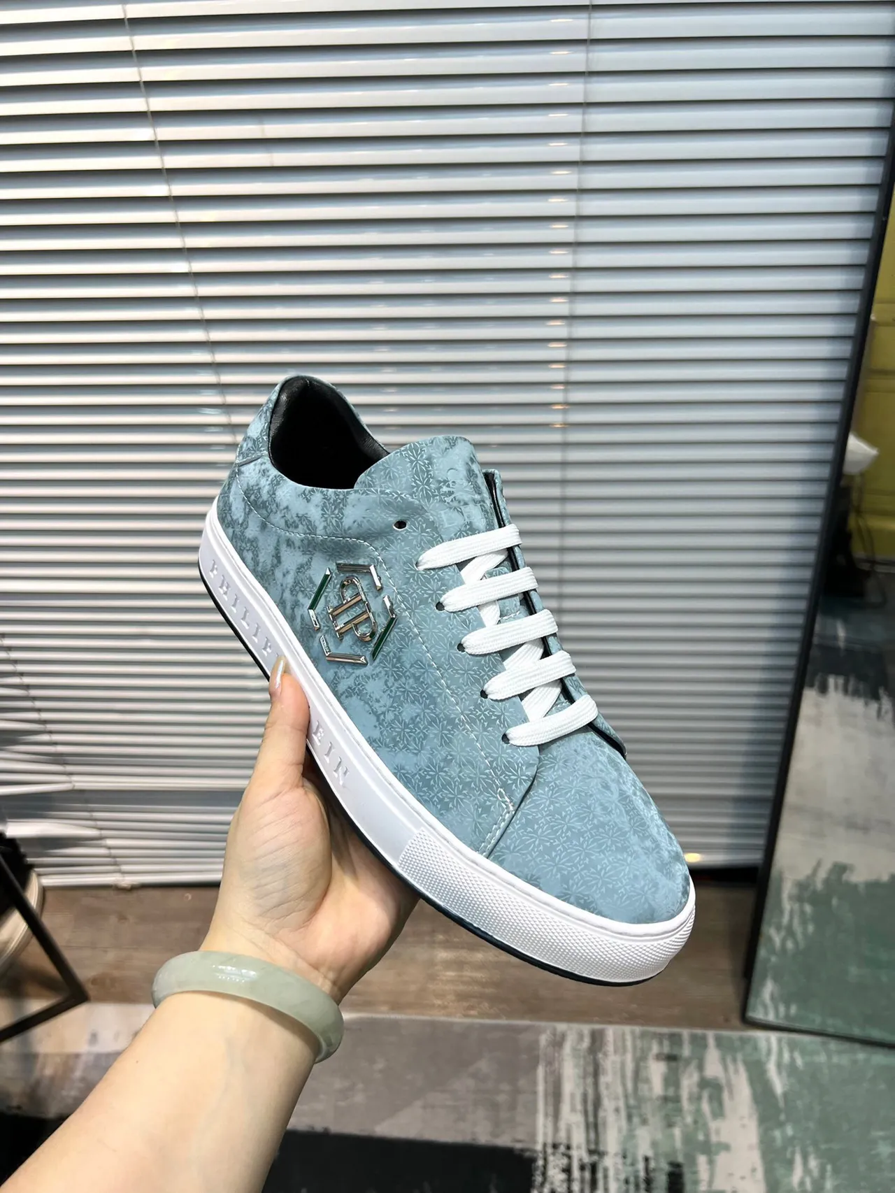 Philipp Plein Blue White Low-Top Textured Floral-Patterned Upper Lifestyle Sneakers