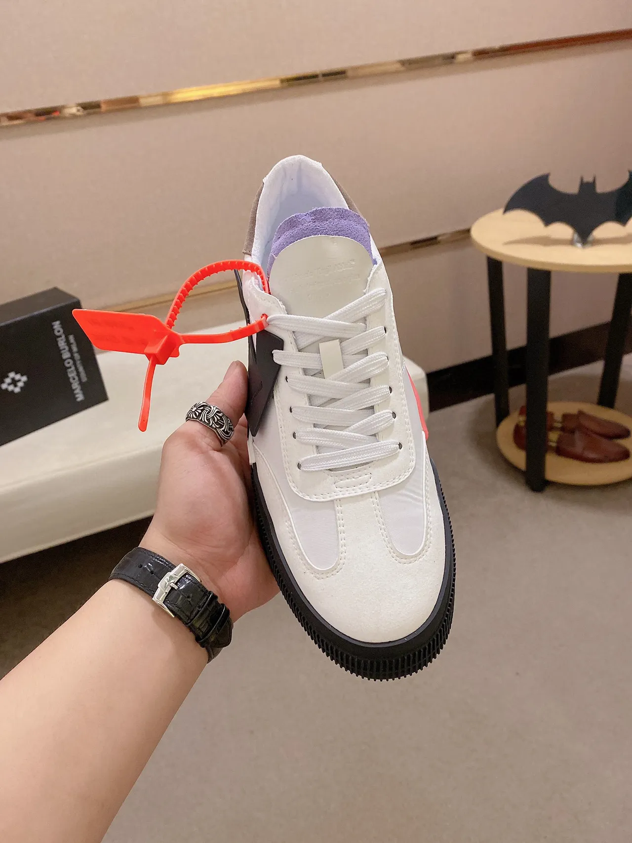 Off-White Black Low-Top Platform Sole Lifestyle Sneakers