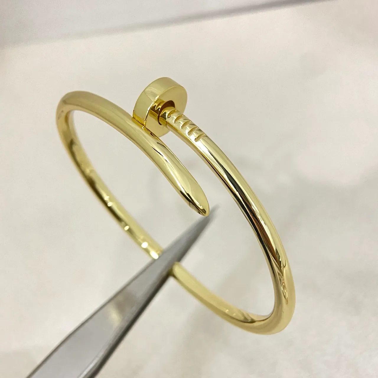 Cartier Juste un Clou Silver Gold Nail-Motif Clasp Smooth Polished Band Bracelet