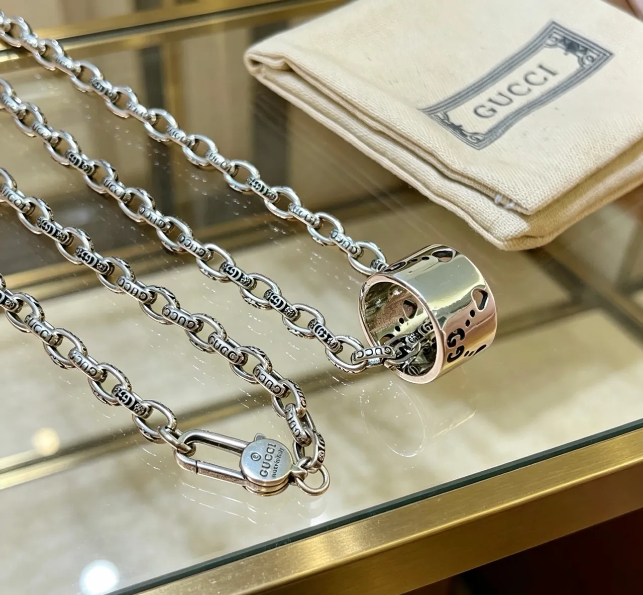 Gucci Silver Engraved Link Chain Necklace
