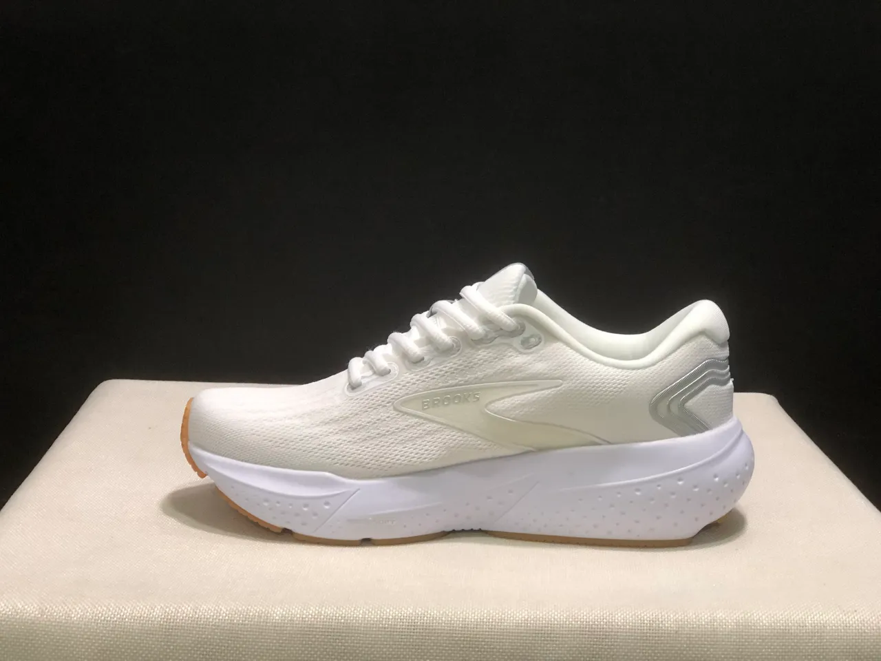 Brooks Glycerin White and Gum Running Shoes