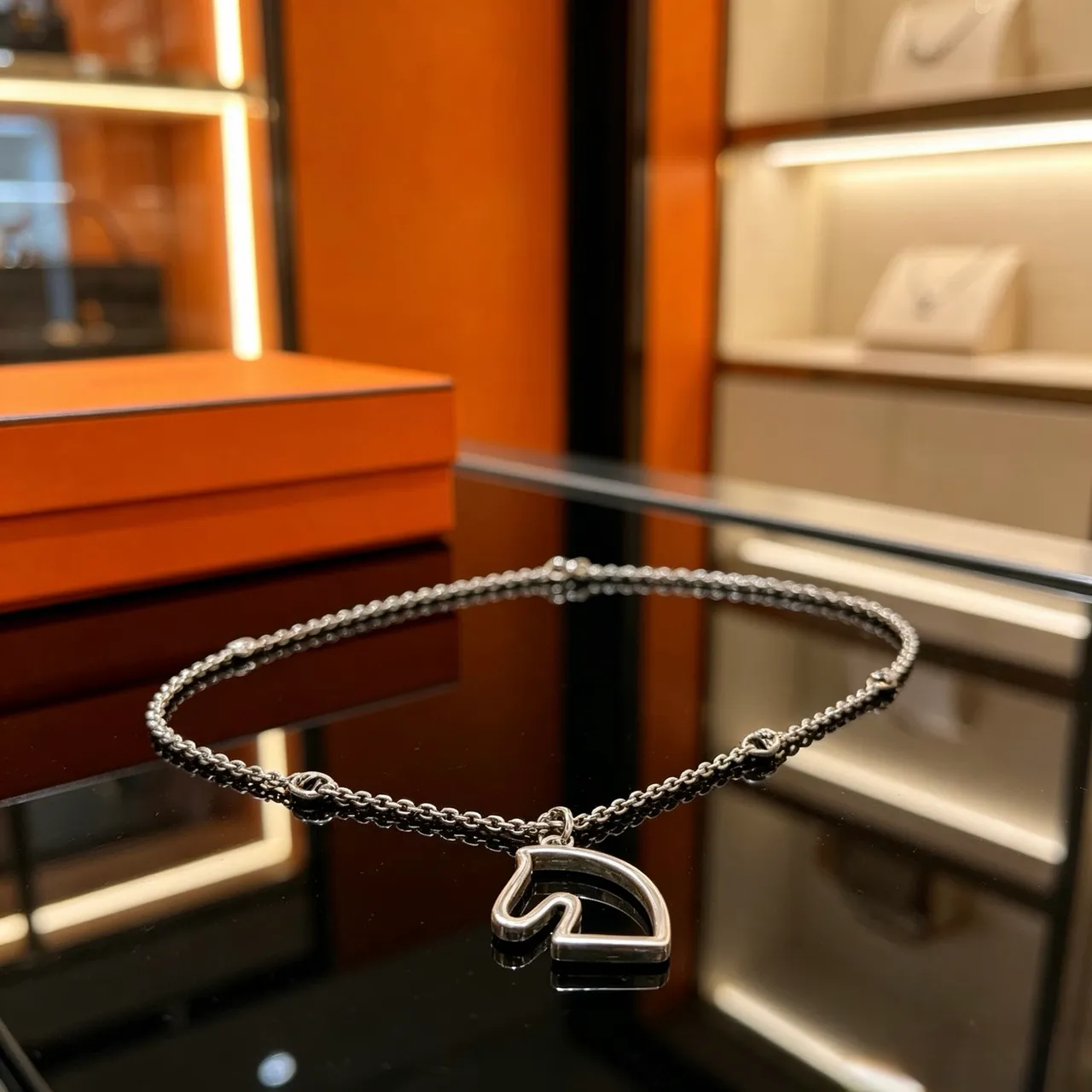 Hermès Cheval de Hermès Outline Horse Head Silver Necklace