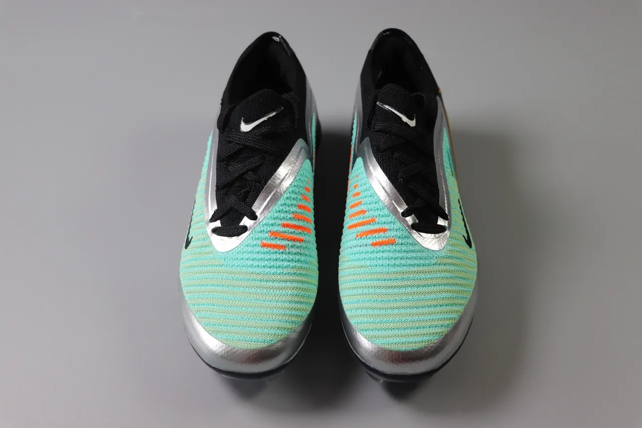 Nike Pink Green Low-Cut Synthetic Overlay Cage Artificial-Grass Soccer Shoes