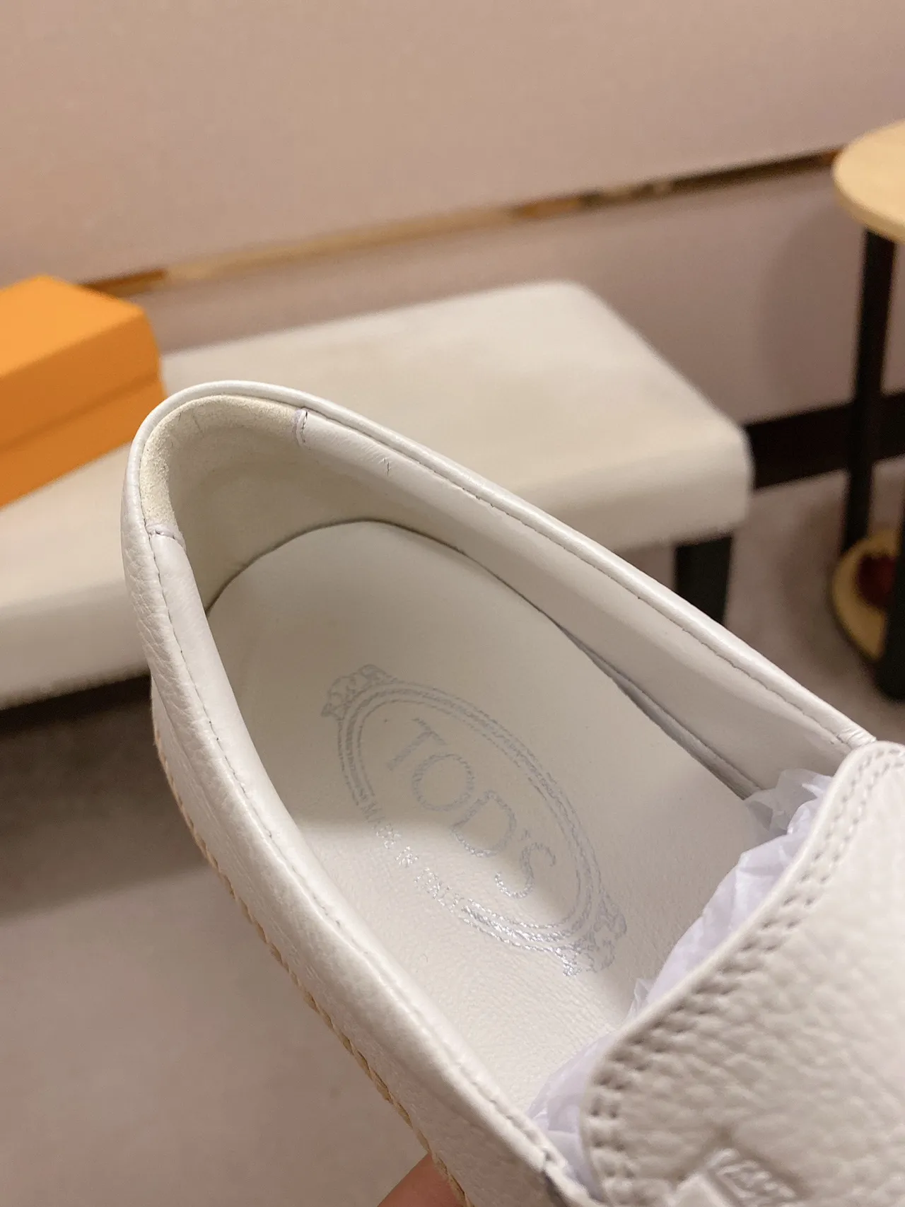 White Beige Pebbled Leather Woven Jute Midsole Band Boat Shoes