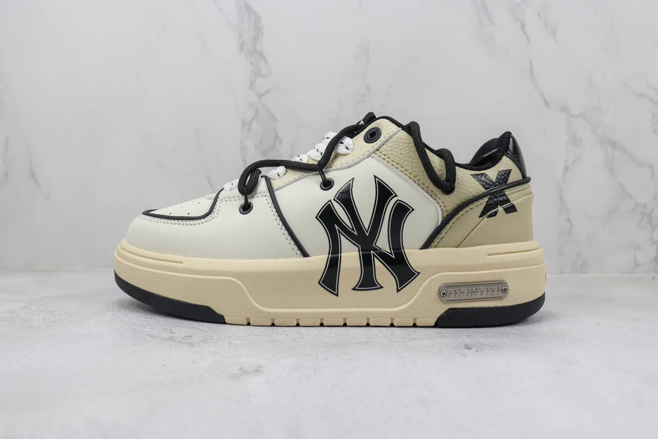 Mitchell & Ness NY Yankees Platform Sneaker Cream and Black Lifestyle Sneakers
