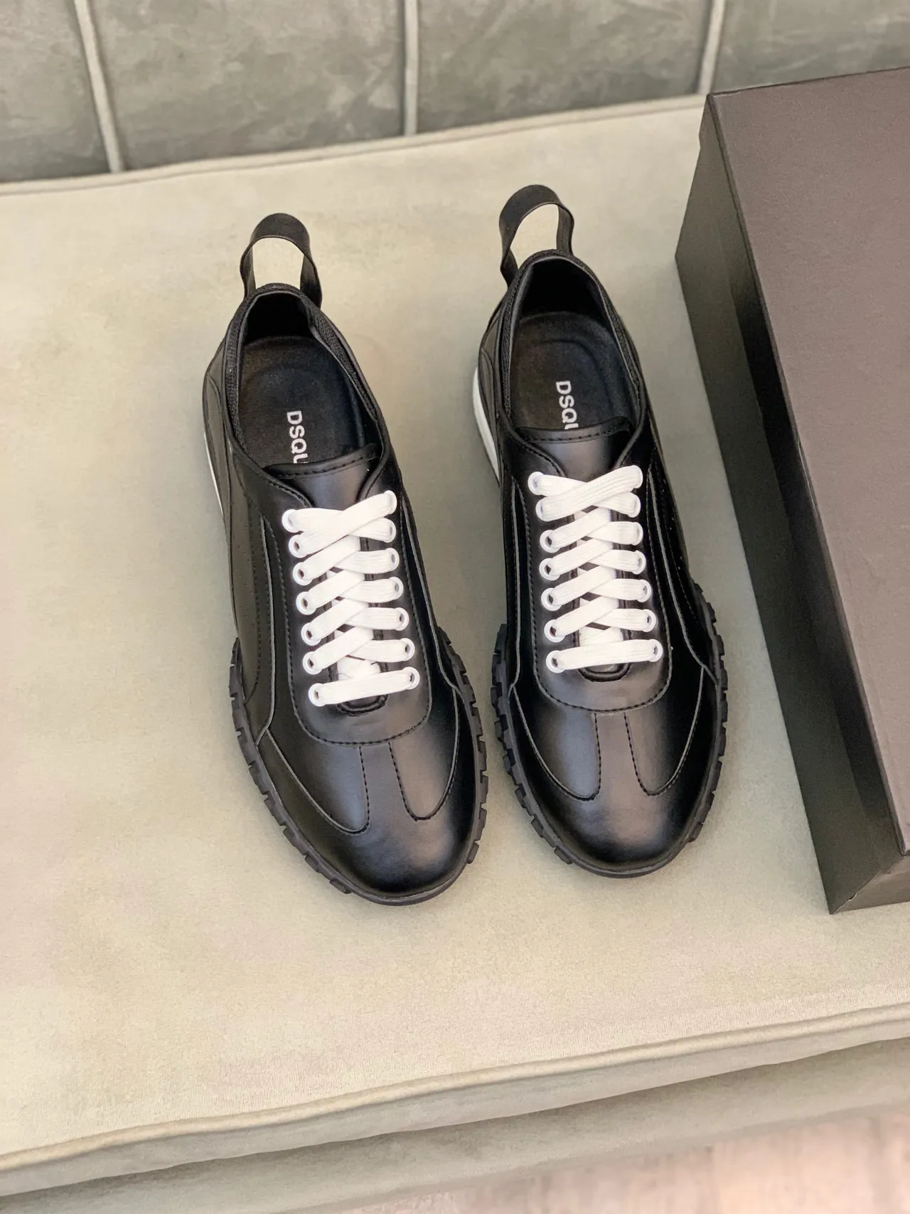 Dsquared2 ICON Black and White Lifestyle Sneakers