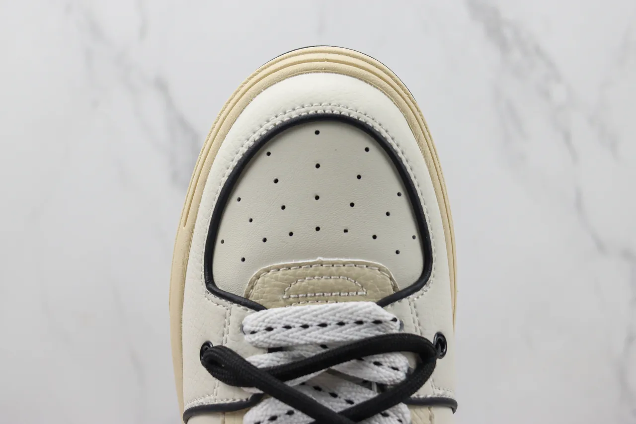 Mitchell & Ness NY Yankees Platform Sneaker Cream and Black Lifestyle Sneakers