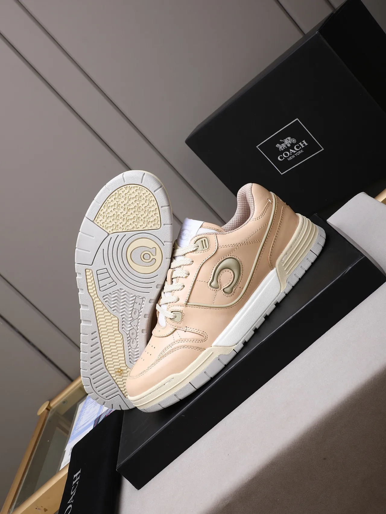Coach Lifestyle Sneaker Beige Leather Embossed C Logo Sneakers