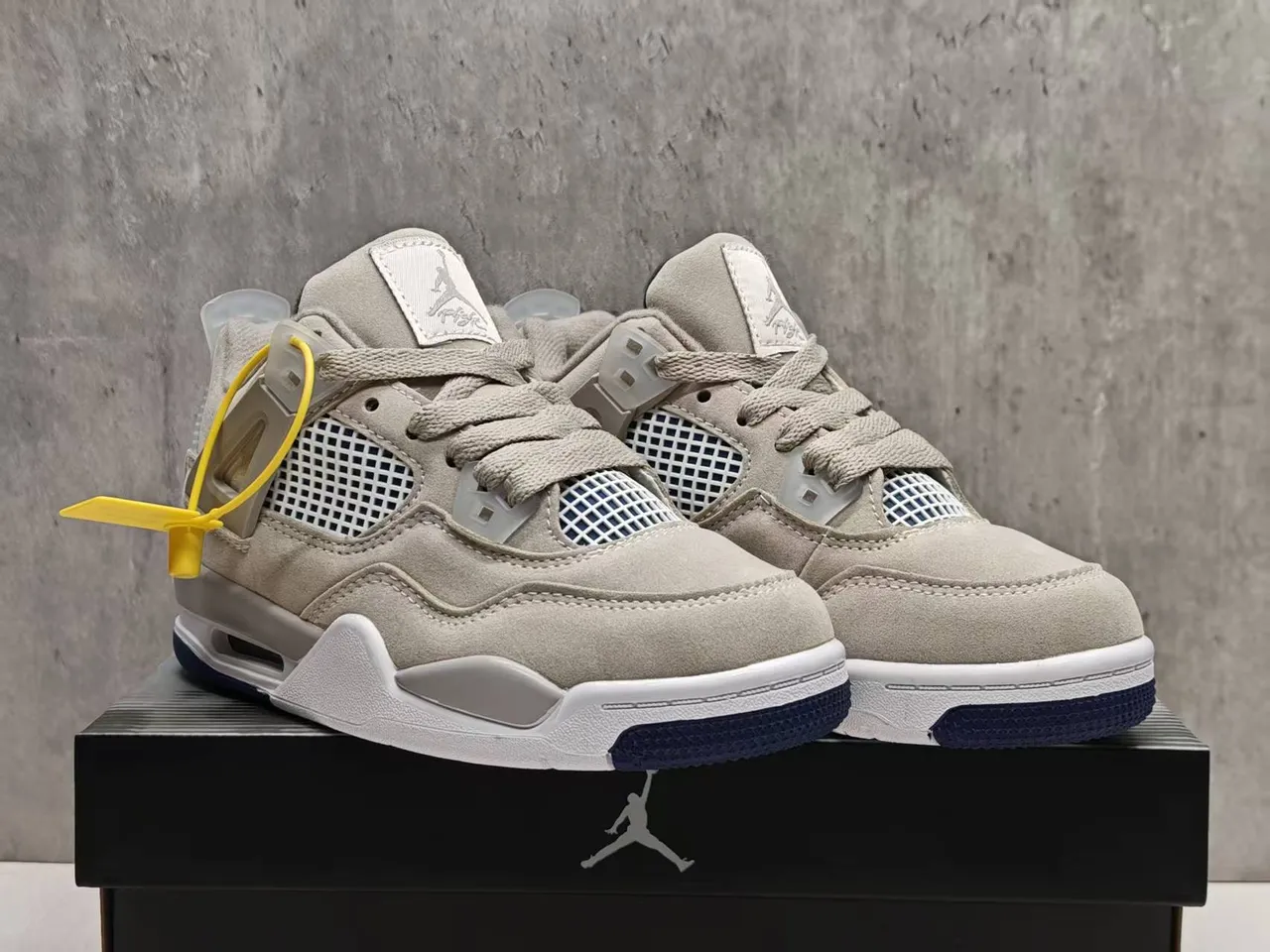 Air Jordan 4 Beige Navy Yellow Basketball Shoes