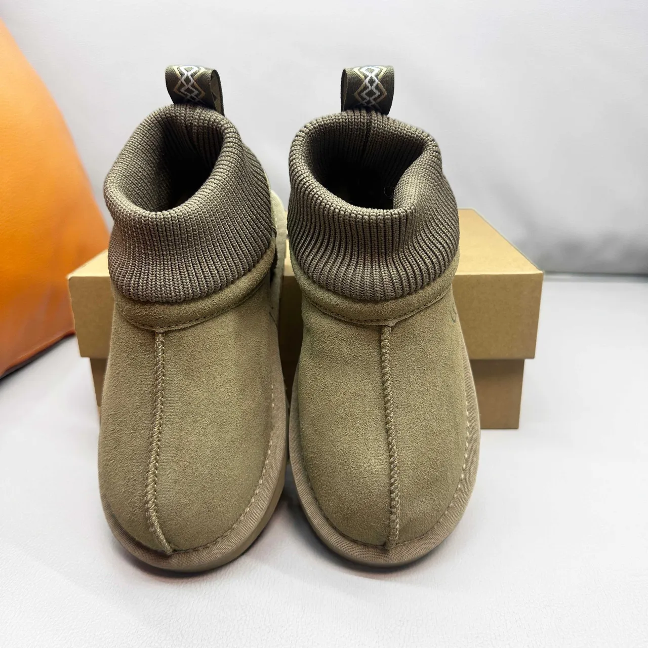 UGG Brown Beige Suede Upper Ribbed Knit Cuff Snow Boots
