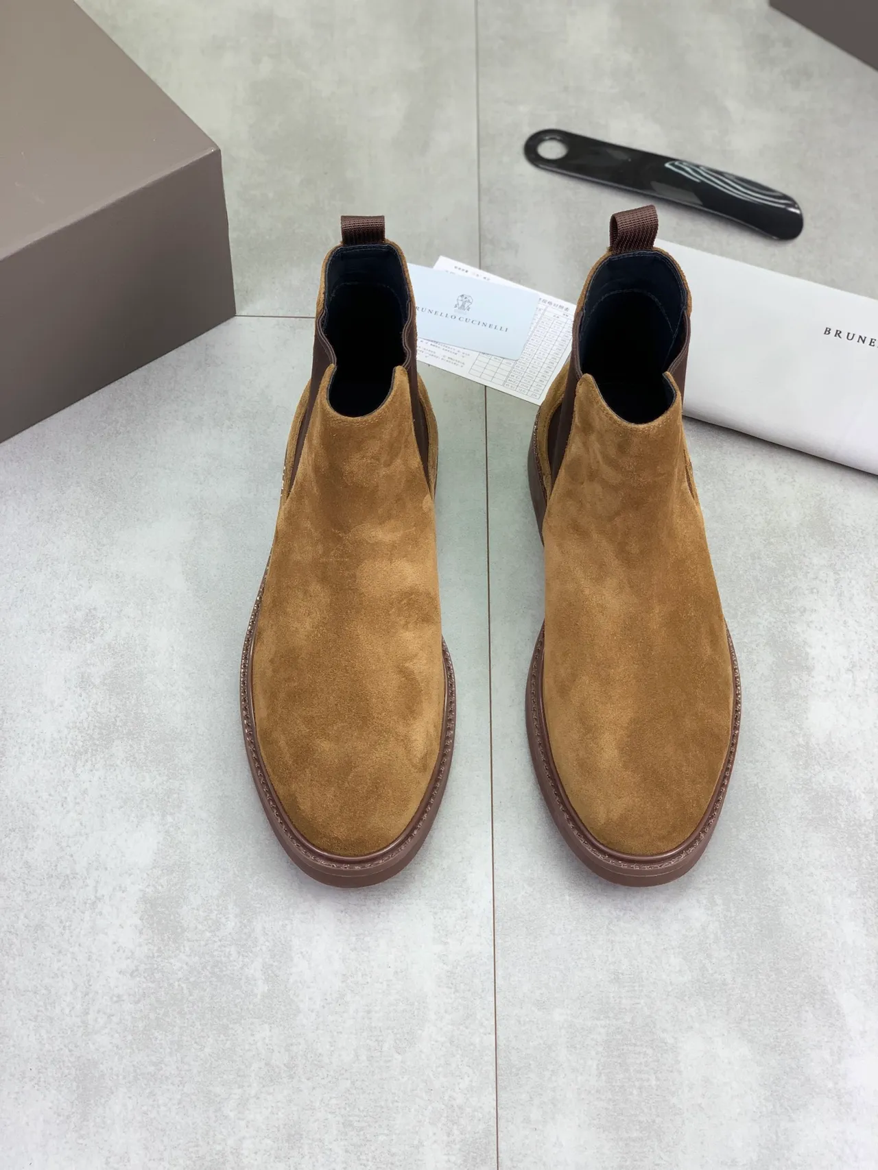 Brown Suede Upper Elastic Side Gussets Chelsea Boots