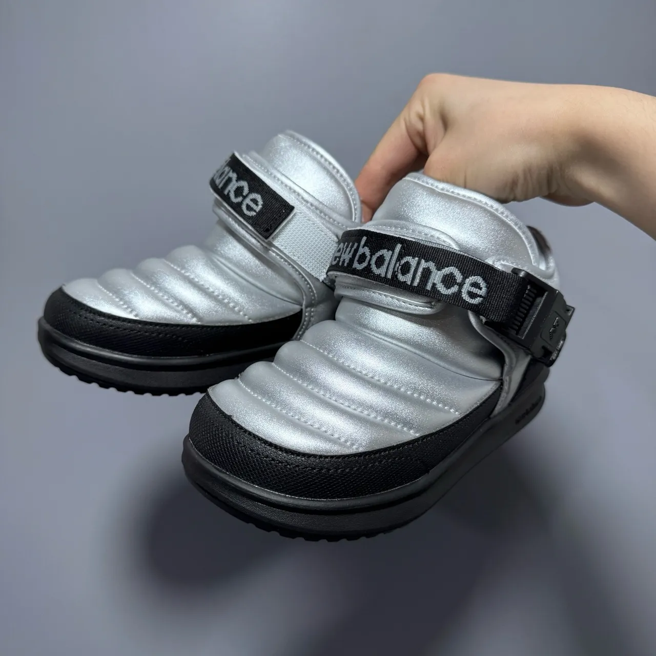 New Balance Silver Black Quilted Puffer Upper Single Velcro Strap Lifestyle Sneakers