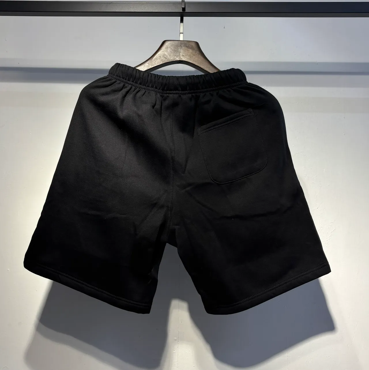 Amiri Script Logo Gradient Dot Shorts