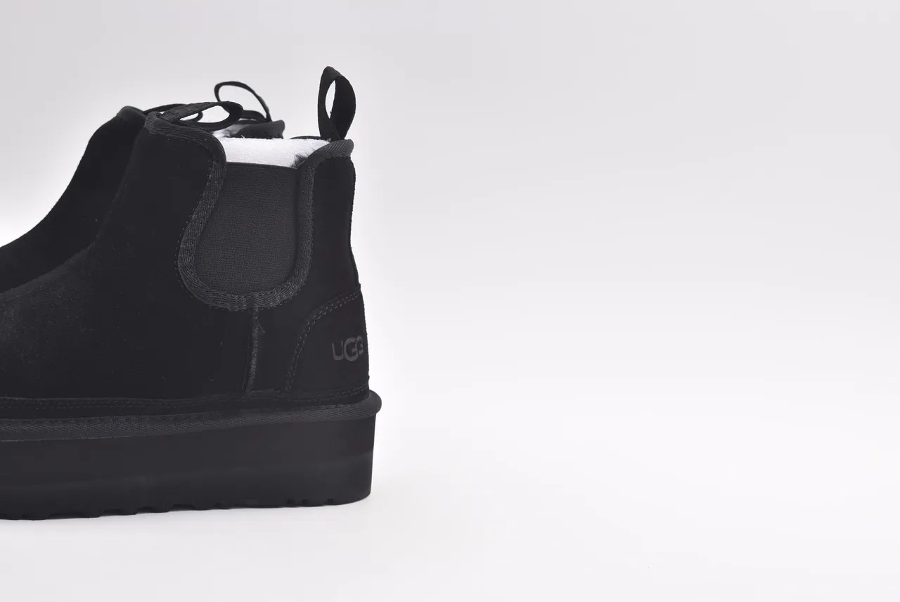 UGG Classic Platform Chelsea Black White Sole Elastic Side Gussets Chelsea Boots