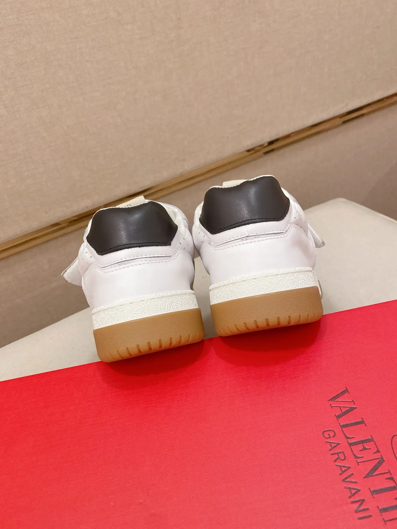 White Black Strap-and-Buckle Closure Perforated Leather Upper Sneakers