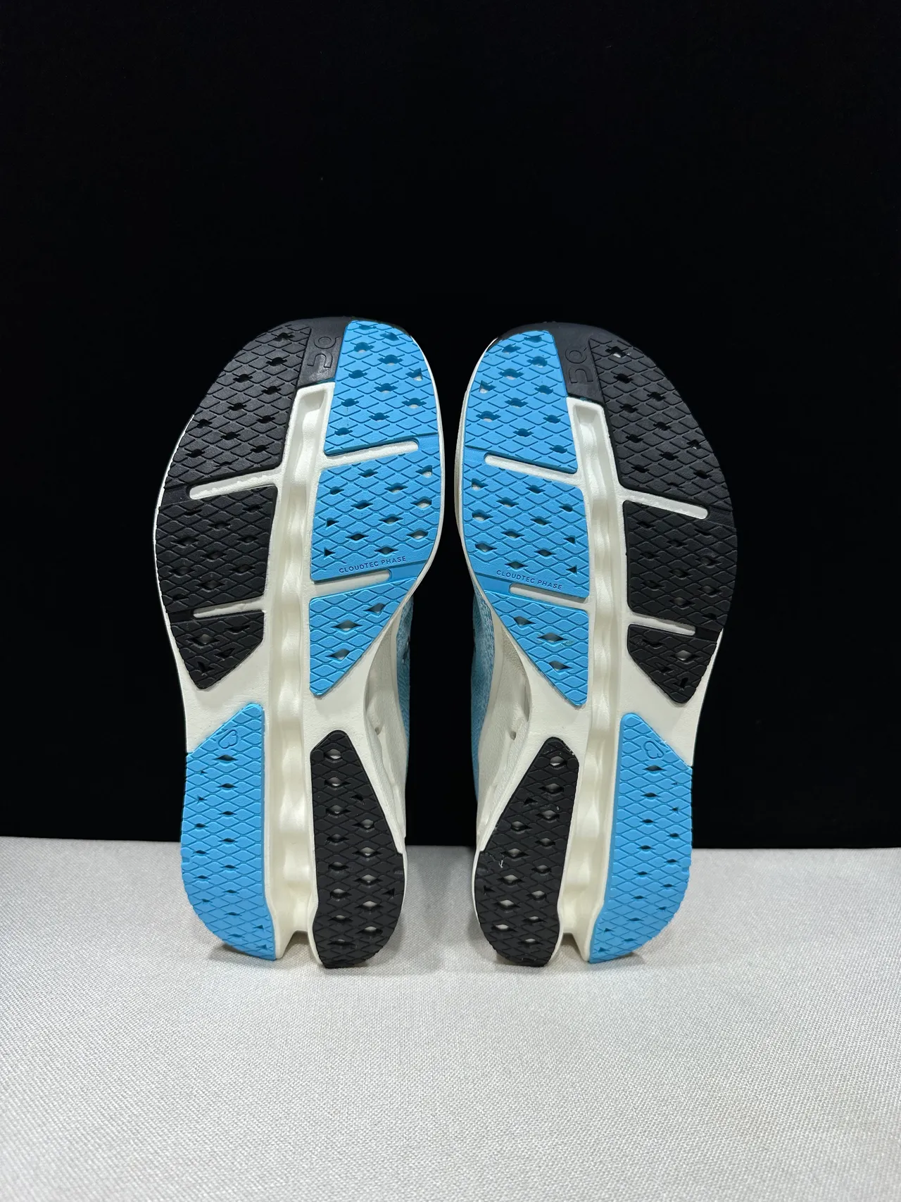 On Blue White Engineered Knit Upper CloudTec Phase Midsole Running Shoes