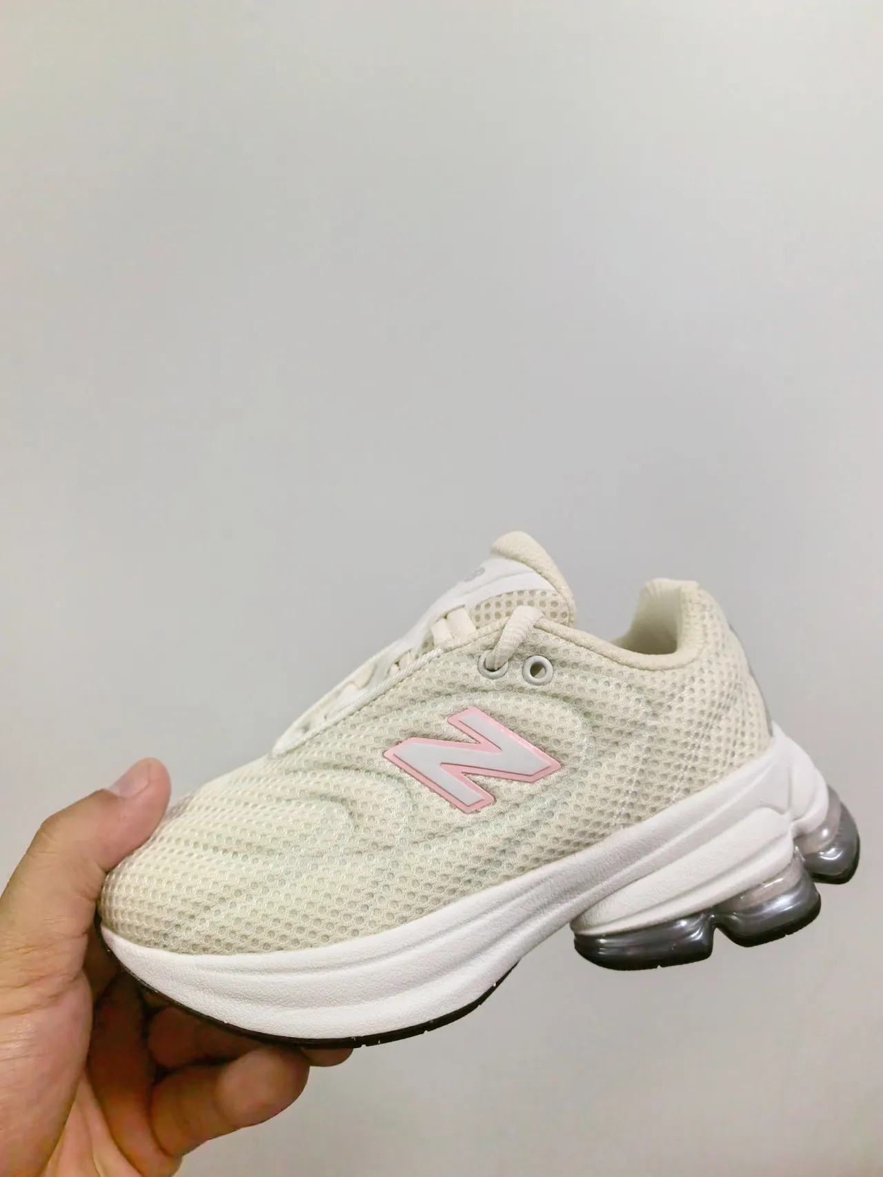 New Balance Beige Pink Mesh Upper Thick Air-Pod Midsole Chunky Sneakers