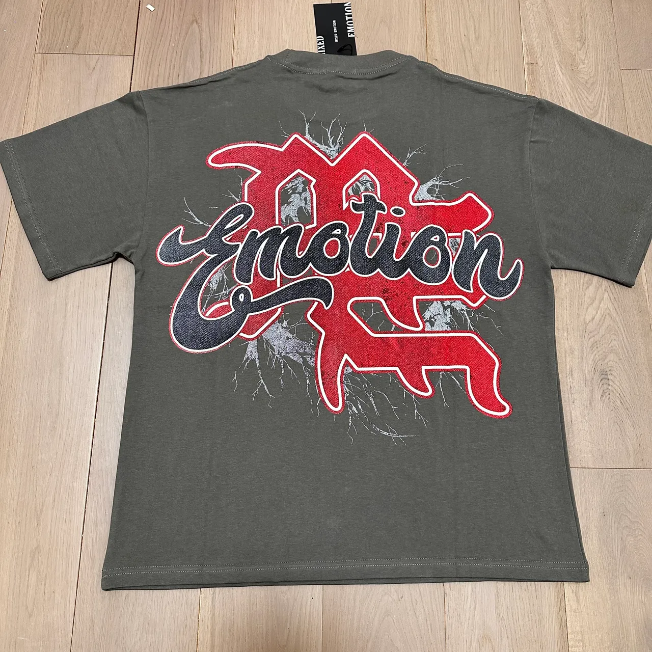 Mixed Emotion Emotion Graphic Print Gray T-Shirt