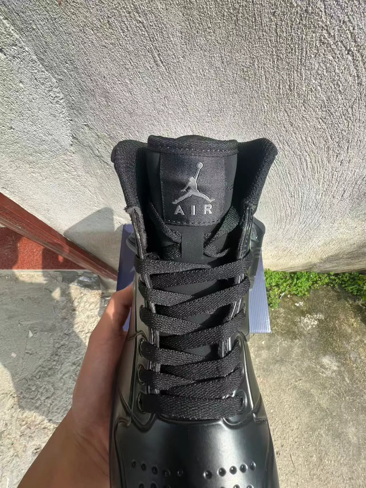 Air Jordan 1 Monochrome Black High-Top Basketball Shoes