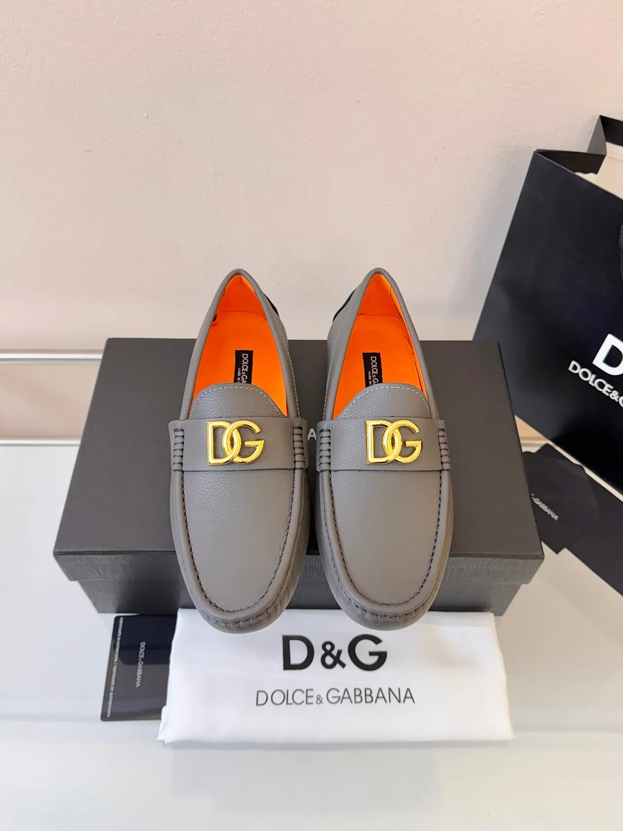 Dolce & Gabbana Portofino Gray Orange Pebbled Leather Contrast Lining Loafer