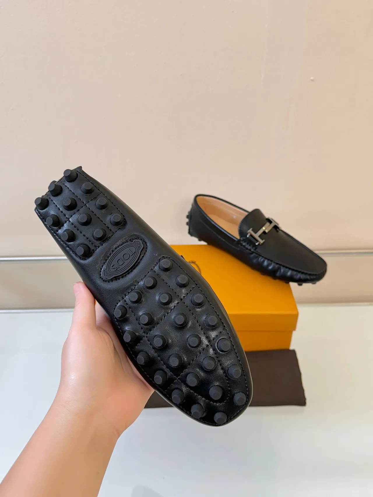 Tod's Gommino Loafer Black Leather H-Buckle Pebble Sole Loafers