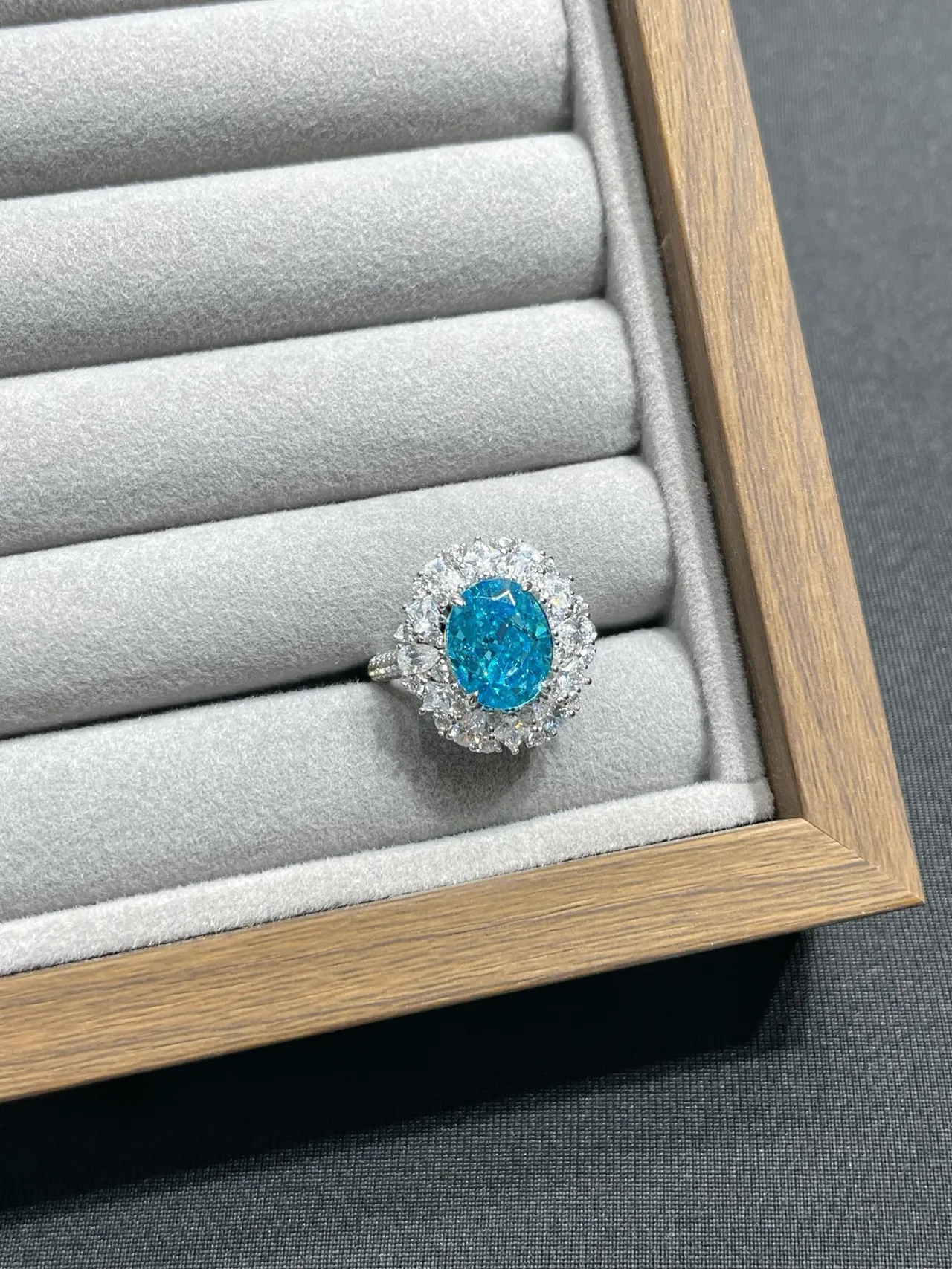 Blue Silver Oval-Cut Central Stone Halo Cluster Setting Ring