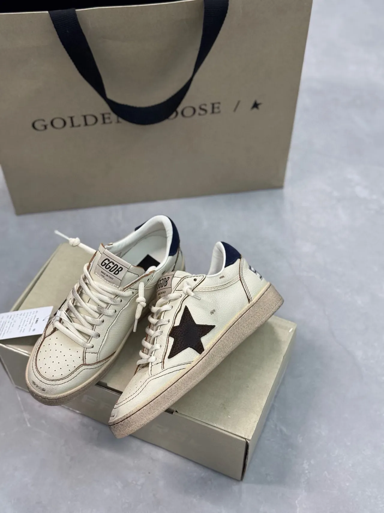 Golden Goose Beige Navy Distressed Leather Star Appliqué Lifestyle Sneakers