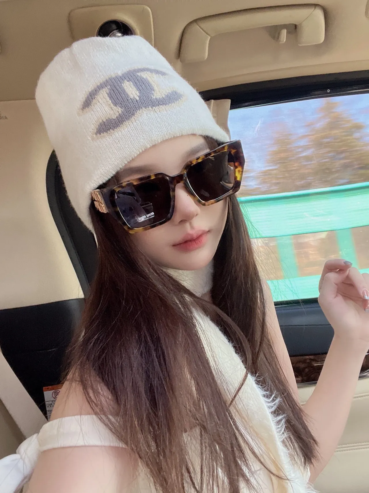 Chanel CC Logo Knitted White Beanie