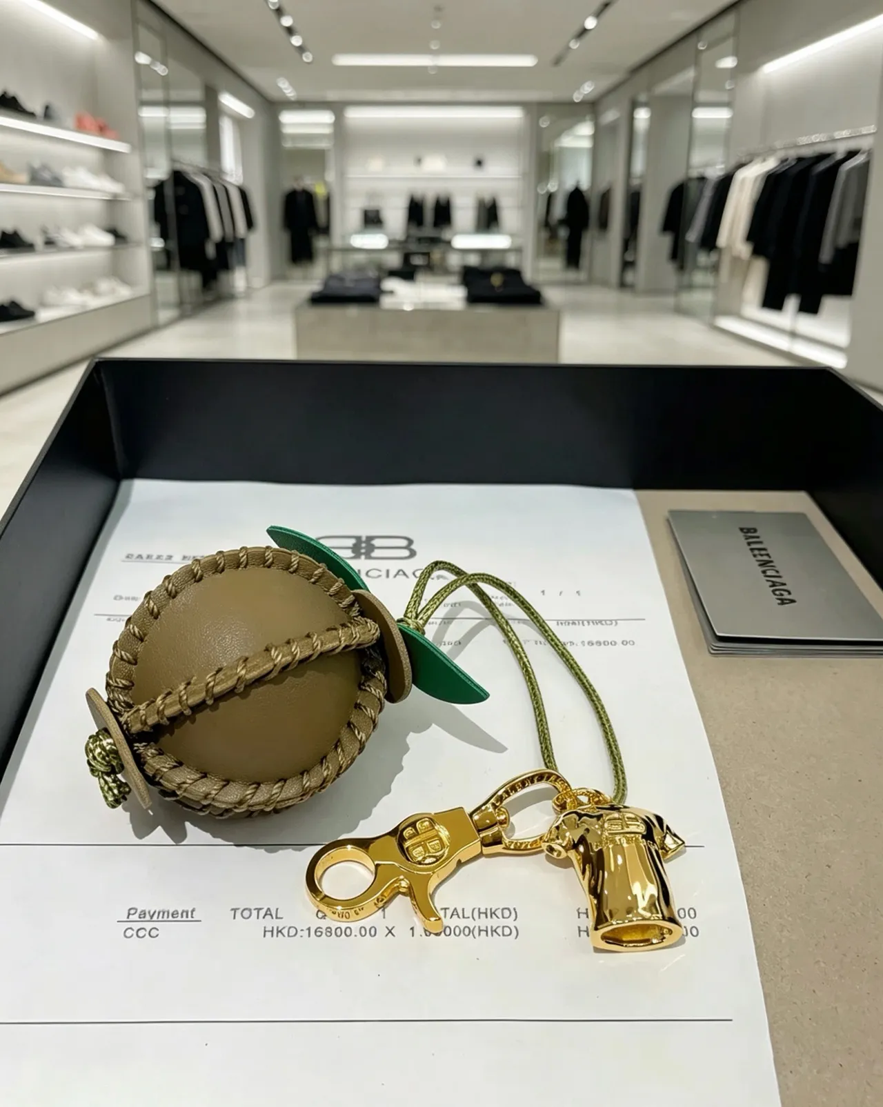 Balenciaga Beige Green Spherical Leather Rope-Woven Band Handbag