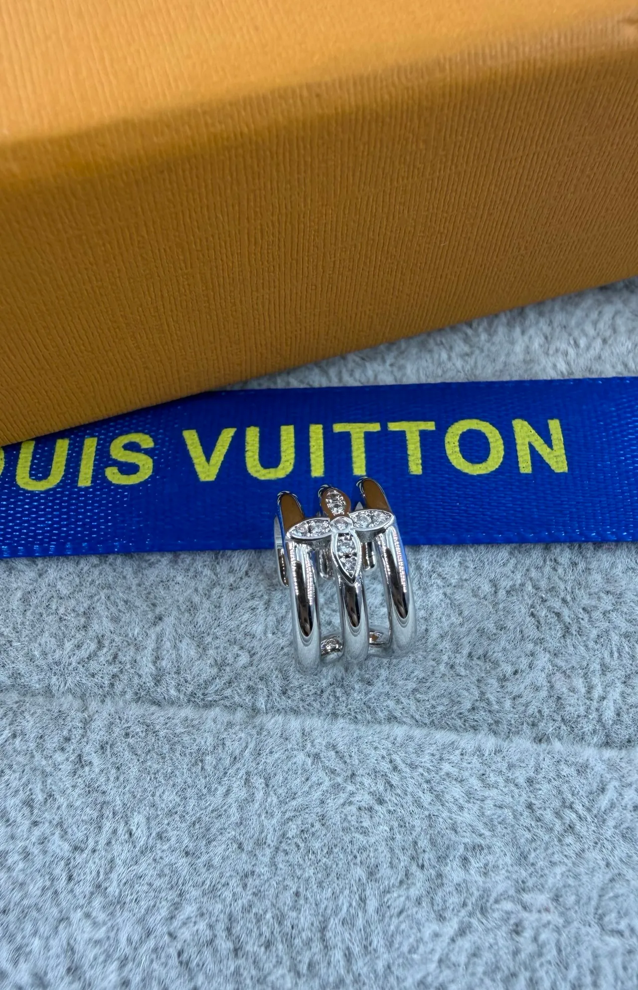 Louis Vuitton Gold Silver Triple-Band Floral Motif Ring