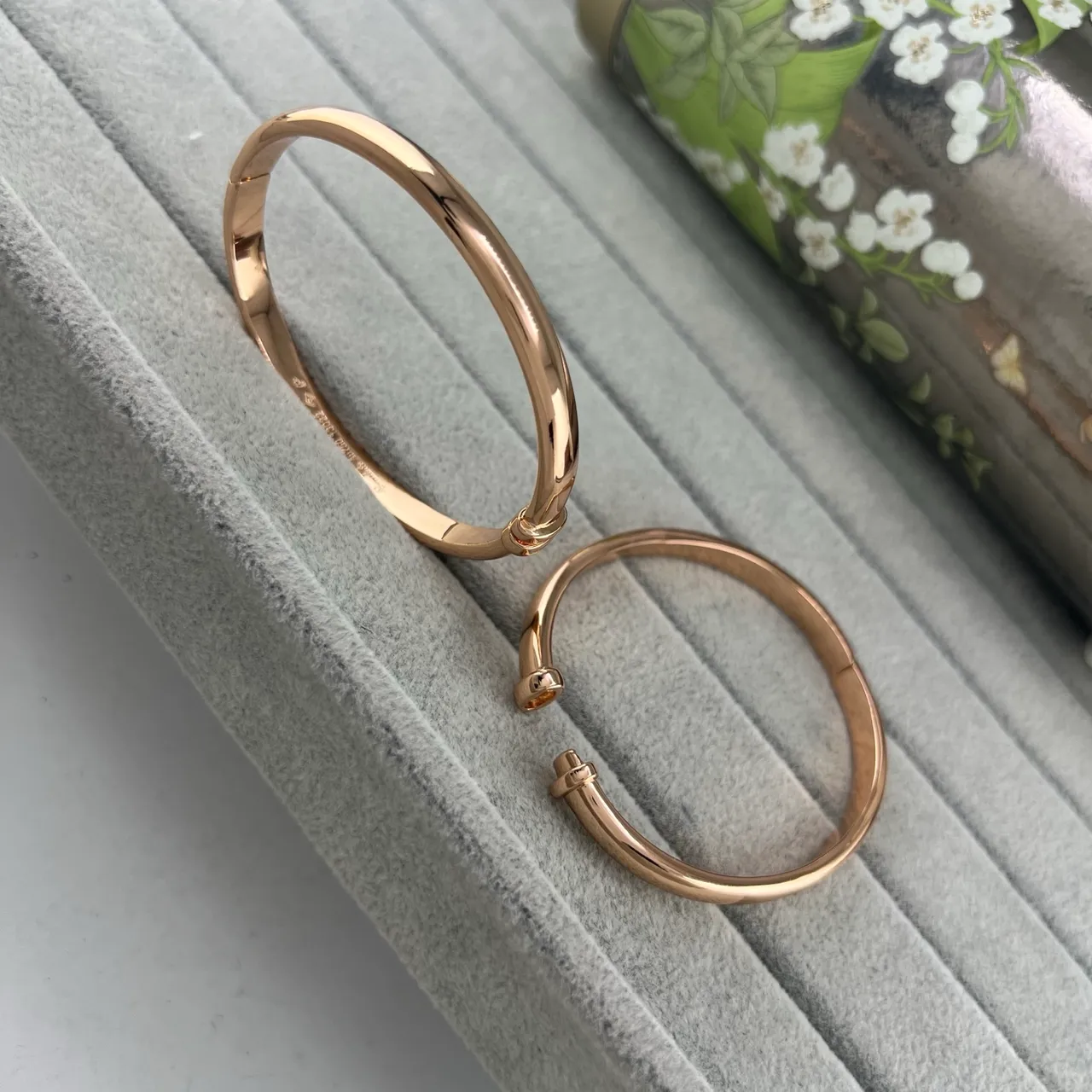Polished Gold-Tone Knot-Detail Minimalist Rings