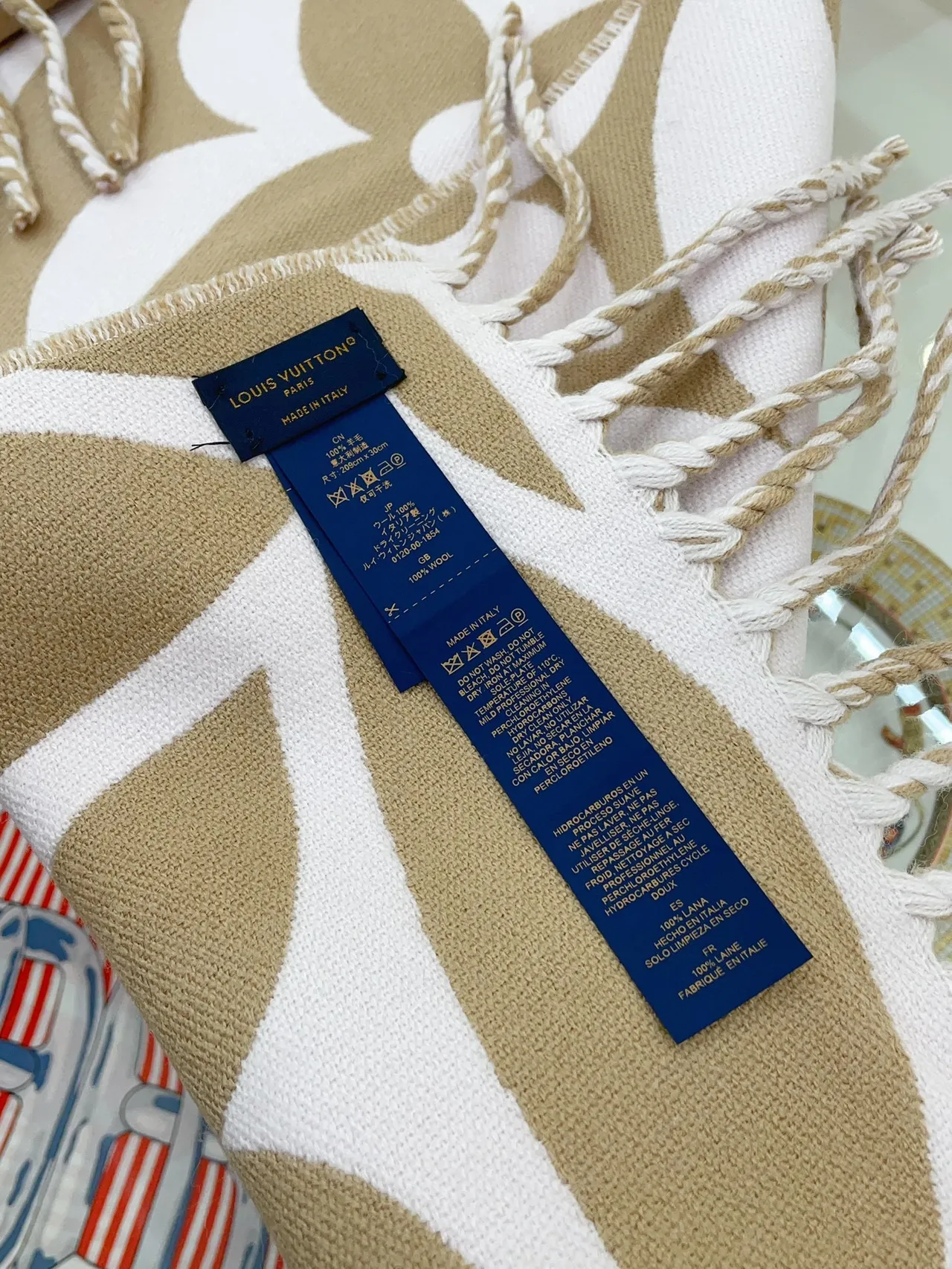 Louis Vuitton Monogram Flower Beige and White Shawl