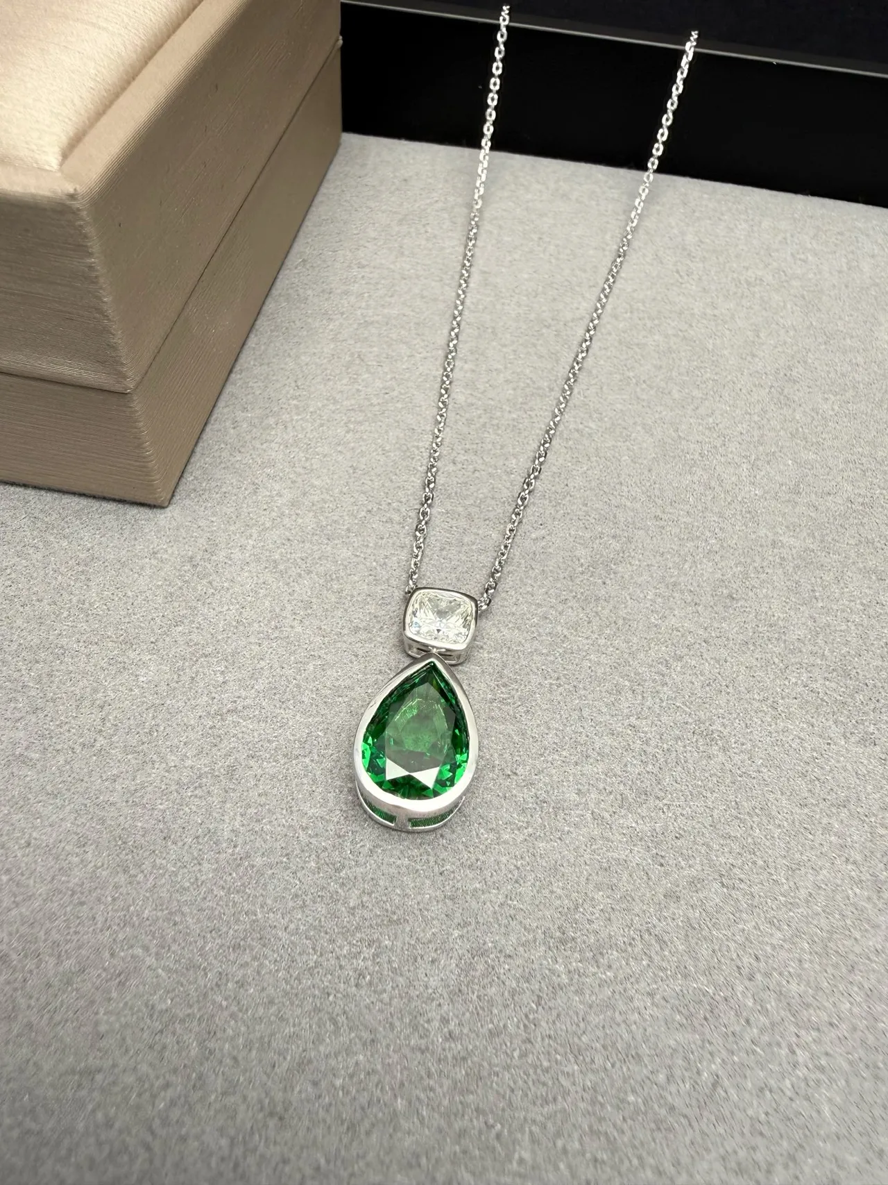 Pear-Shaped Green Gemstone and Square Accent Stone Bezel-Set Pendant Necklace