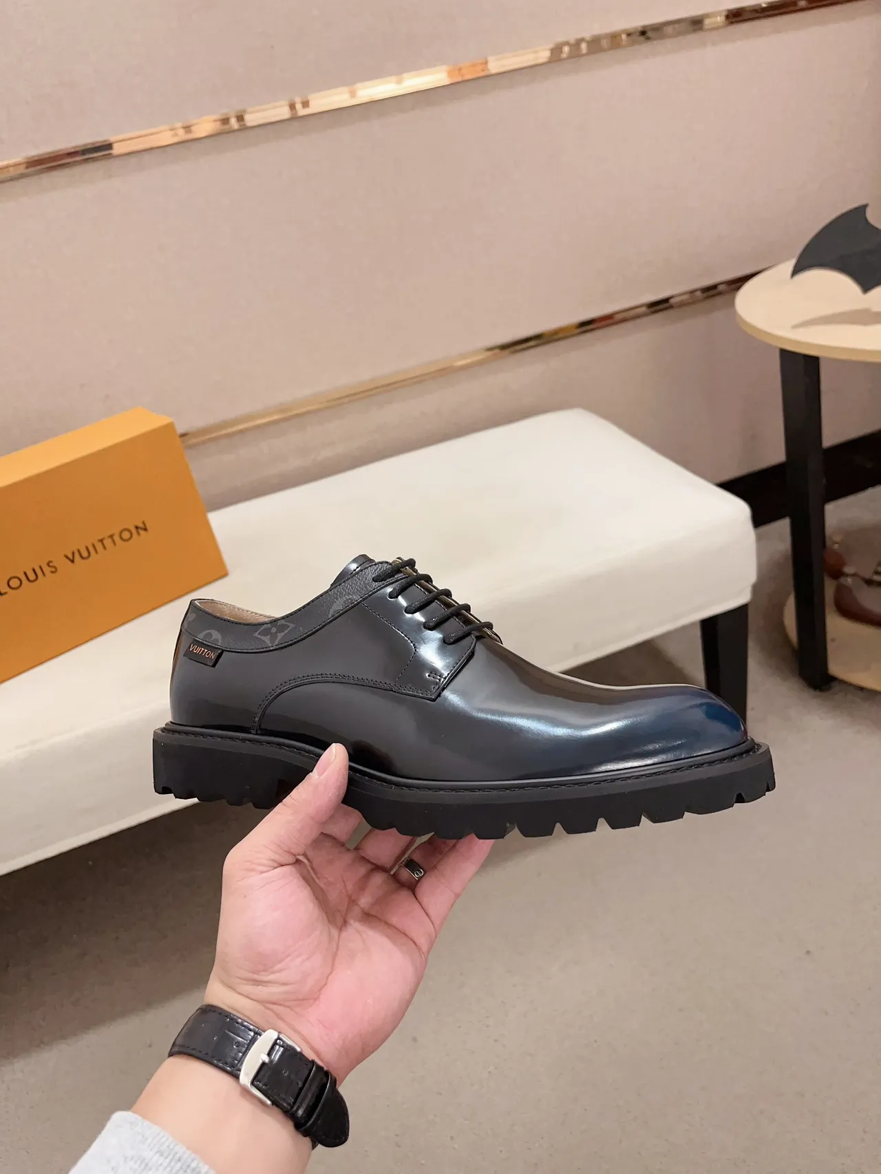 Louis Vuitton Navy Black Glossy Patent-Like Leather Cap-Toe Construction Oxford Shoes