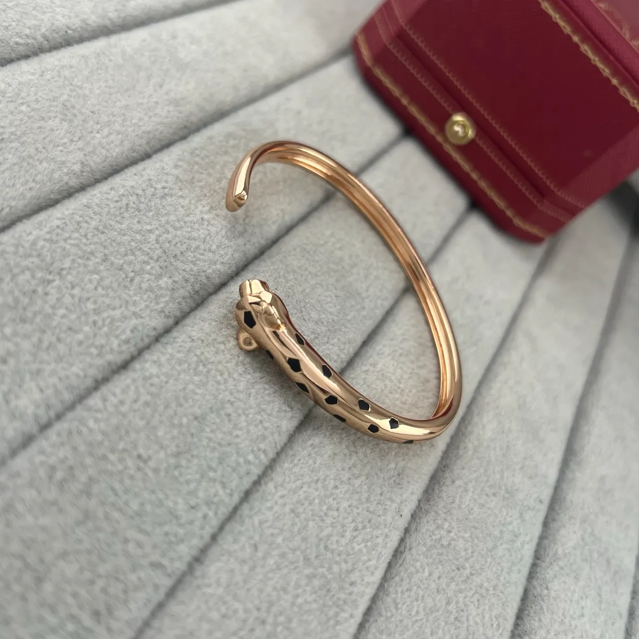 Cartier Panthère Gold Black Panther-Head Terminal Enamel Spots Bracelet