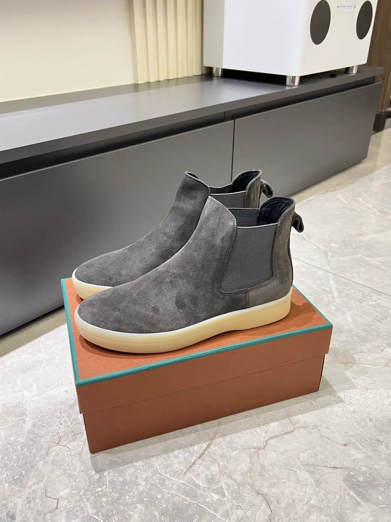 Gray Beige Suede Upper Elastic Side Gussets Chelsea Boots