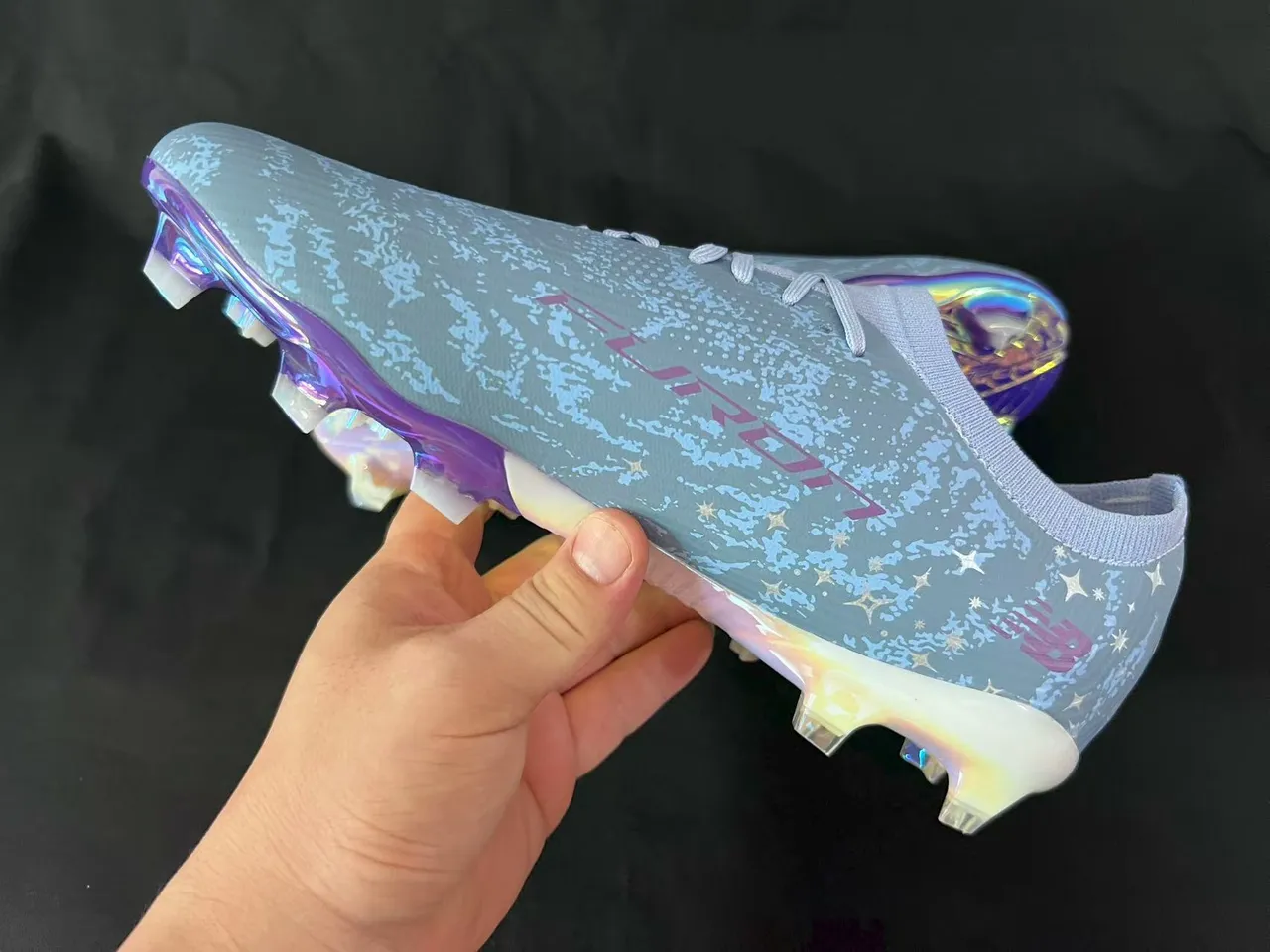 New Balance Gray Purple Low-Cut Knit Upper Asymmetric Lacing Firm-Ground Soccer Shoes