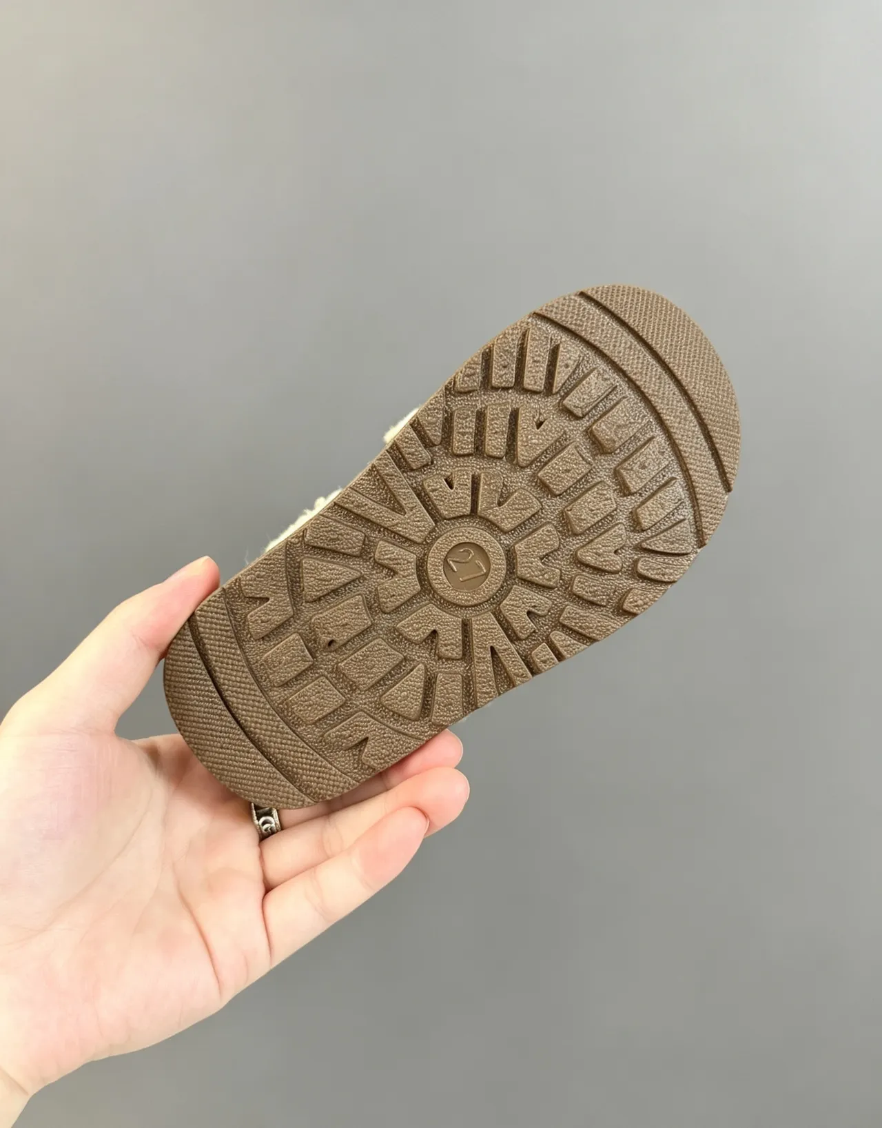UGG Brown Beige Suede Upper Shearling Lining Snow Boots